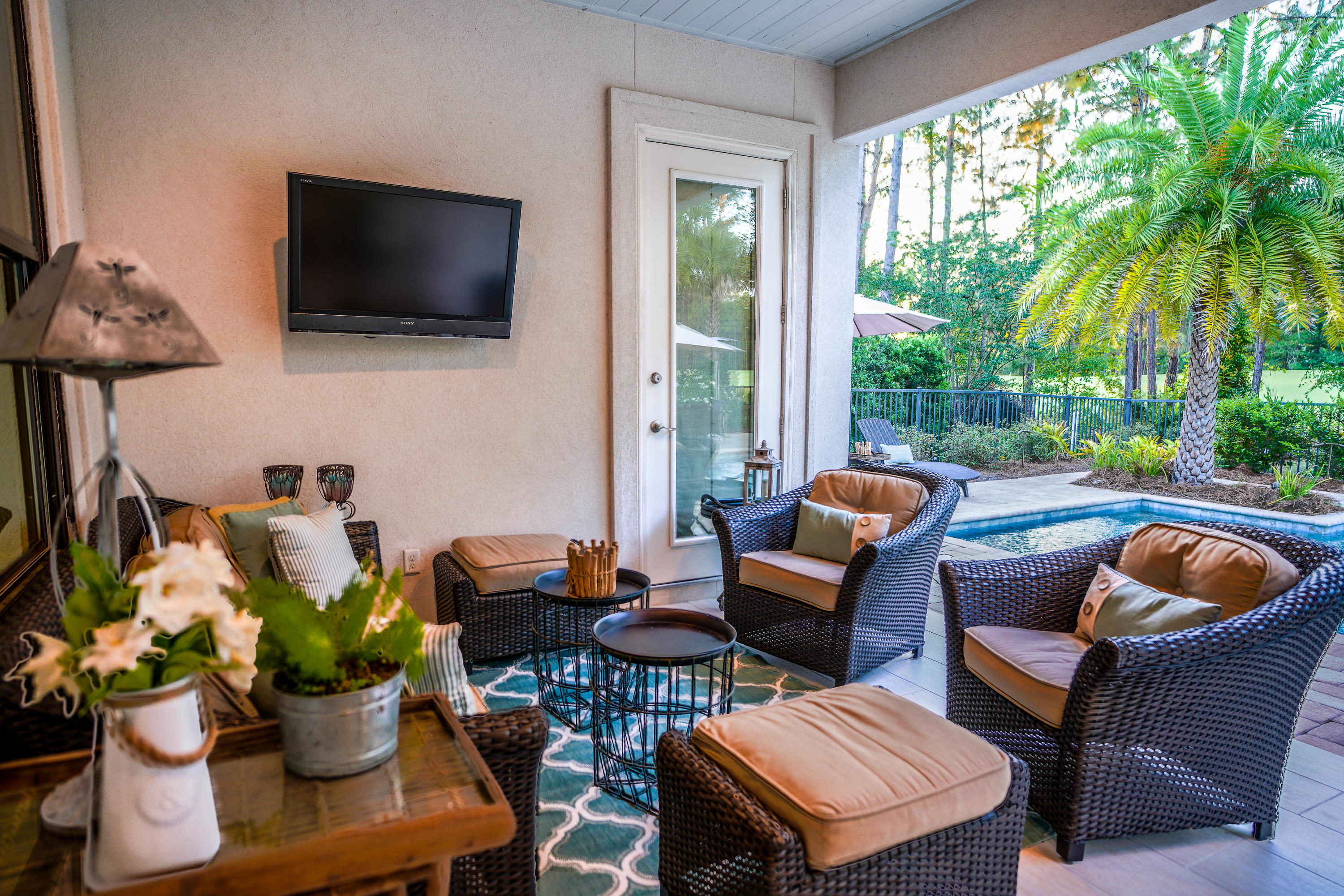 BAYTOWNE AVENUE - Residential