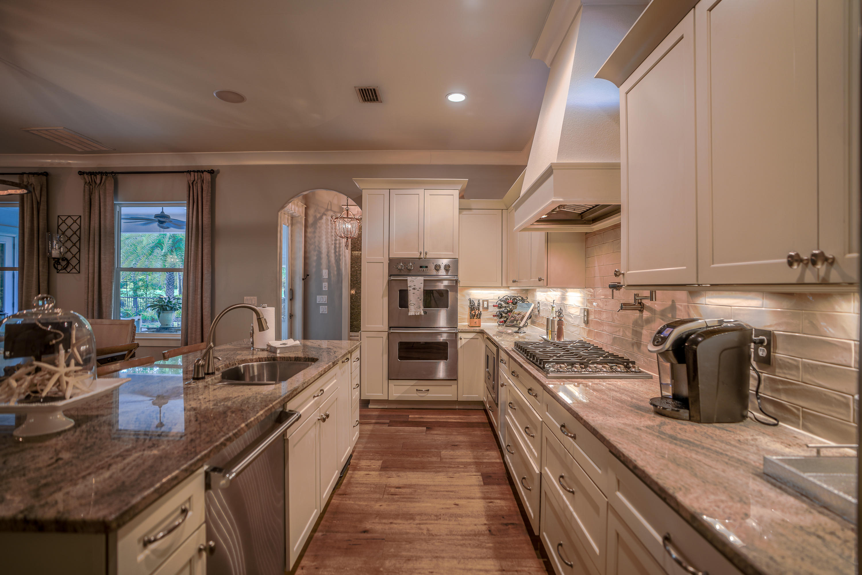 BAYTOWNE AVENUE - Residential