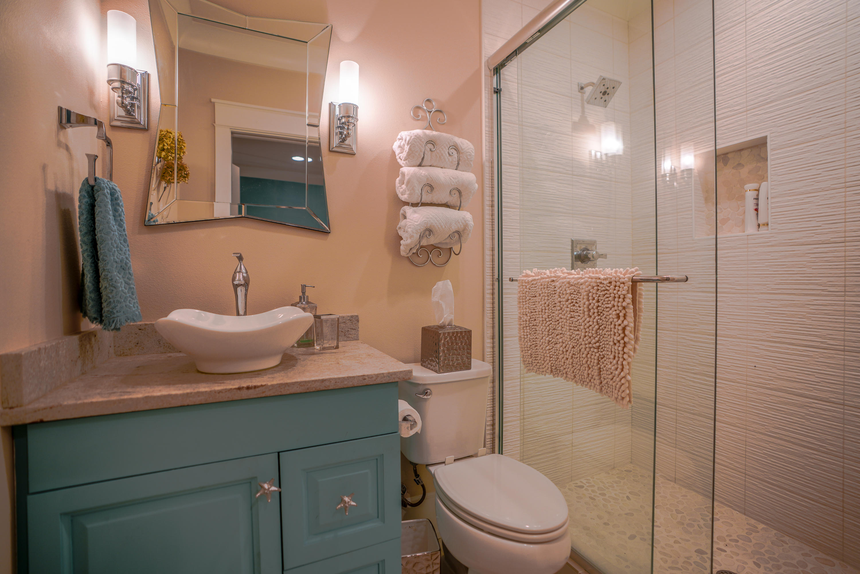 BAYTOWNE AVENUE - Residential