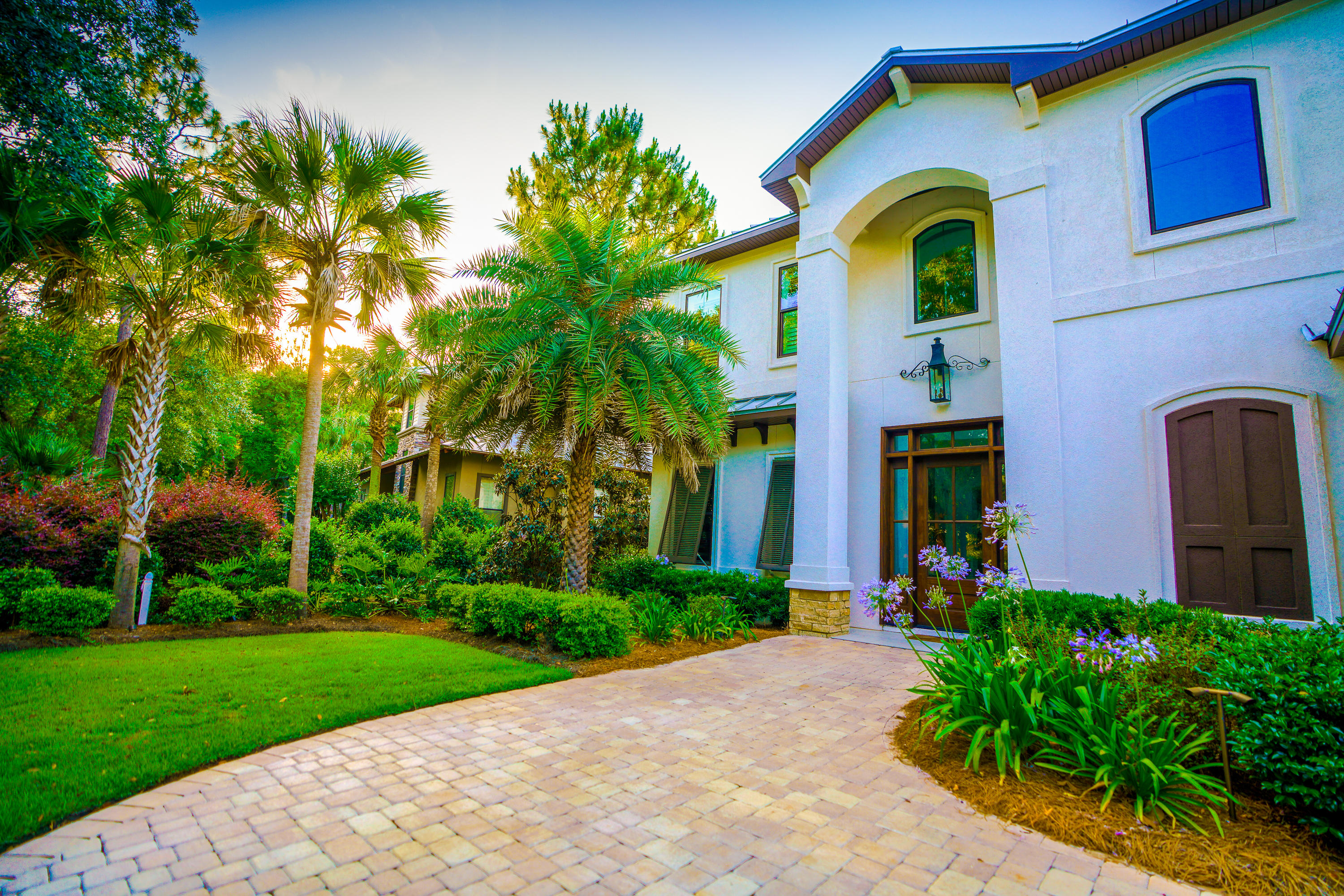 BAYTOWNE AVENUE - Residential