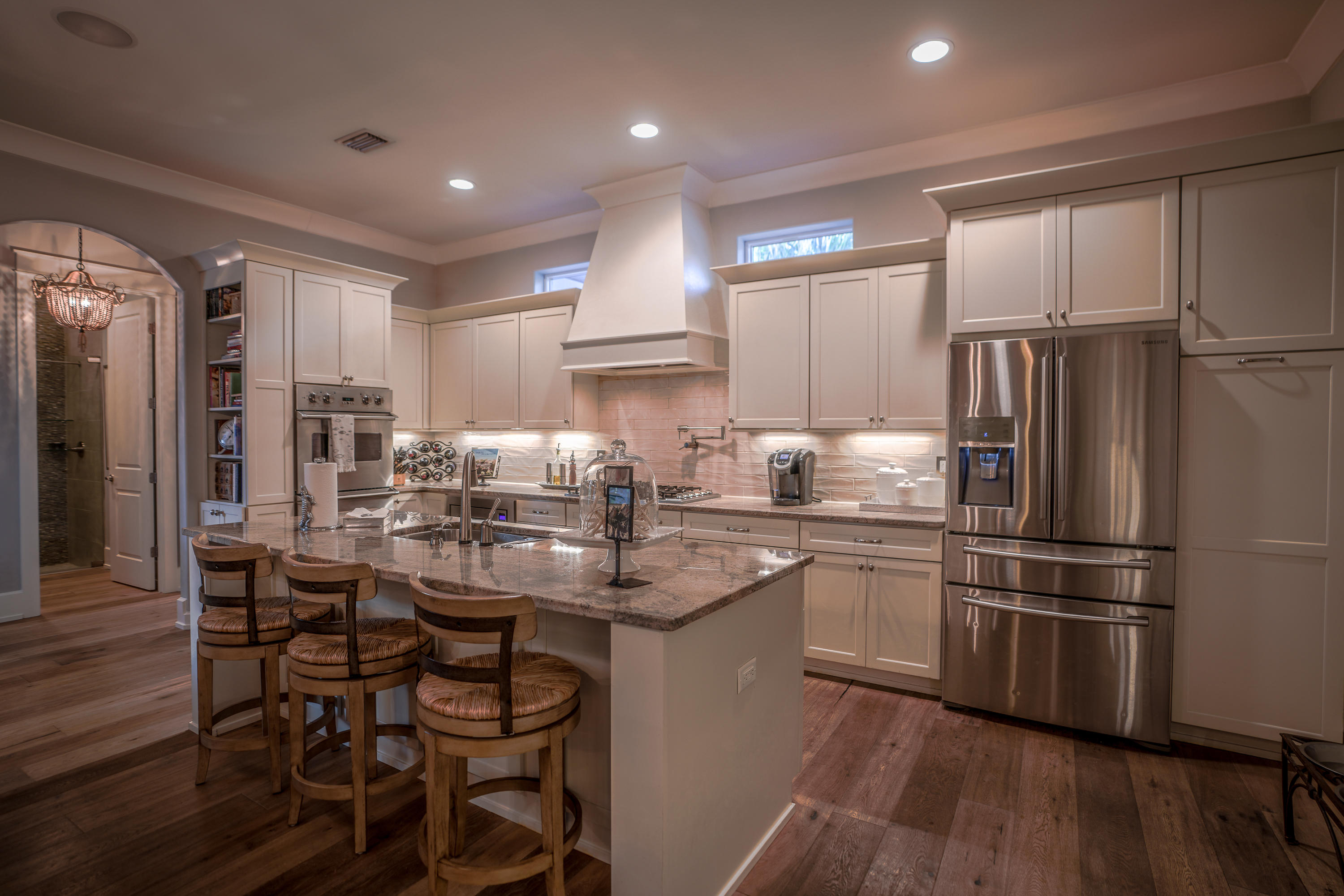 BAYTOWNE AVENUE - Residential
