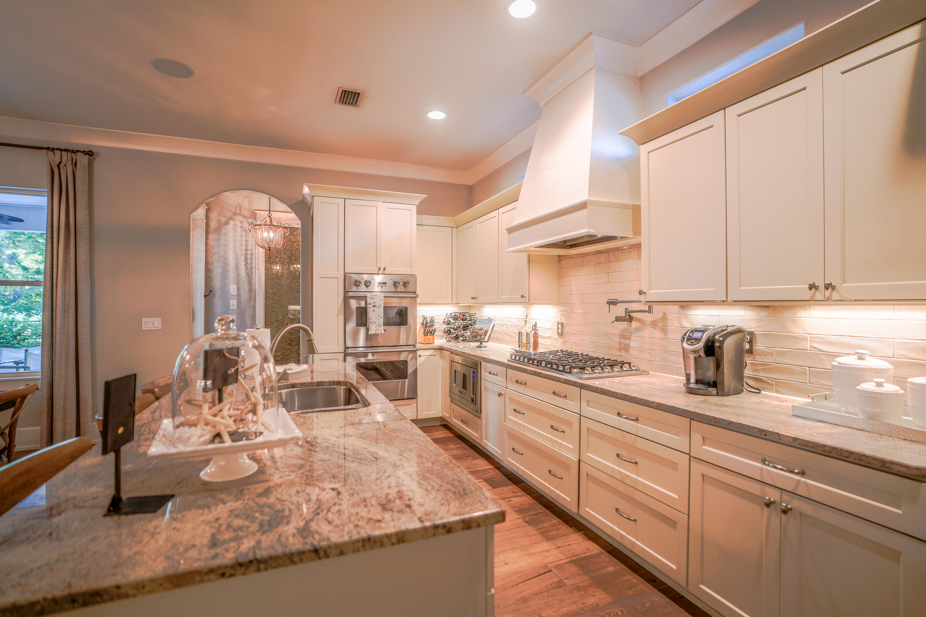 BAYTOWNE AVENUE - Residential