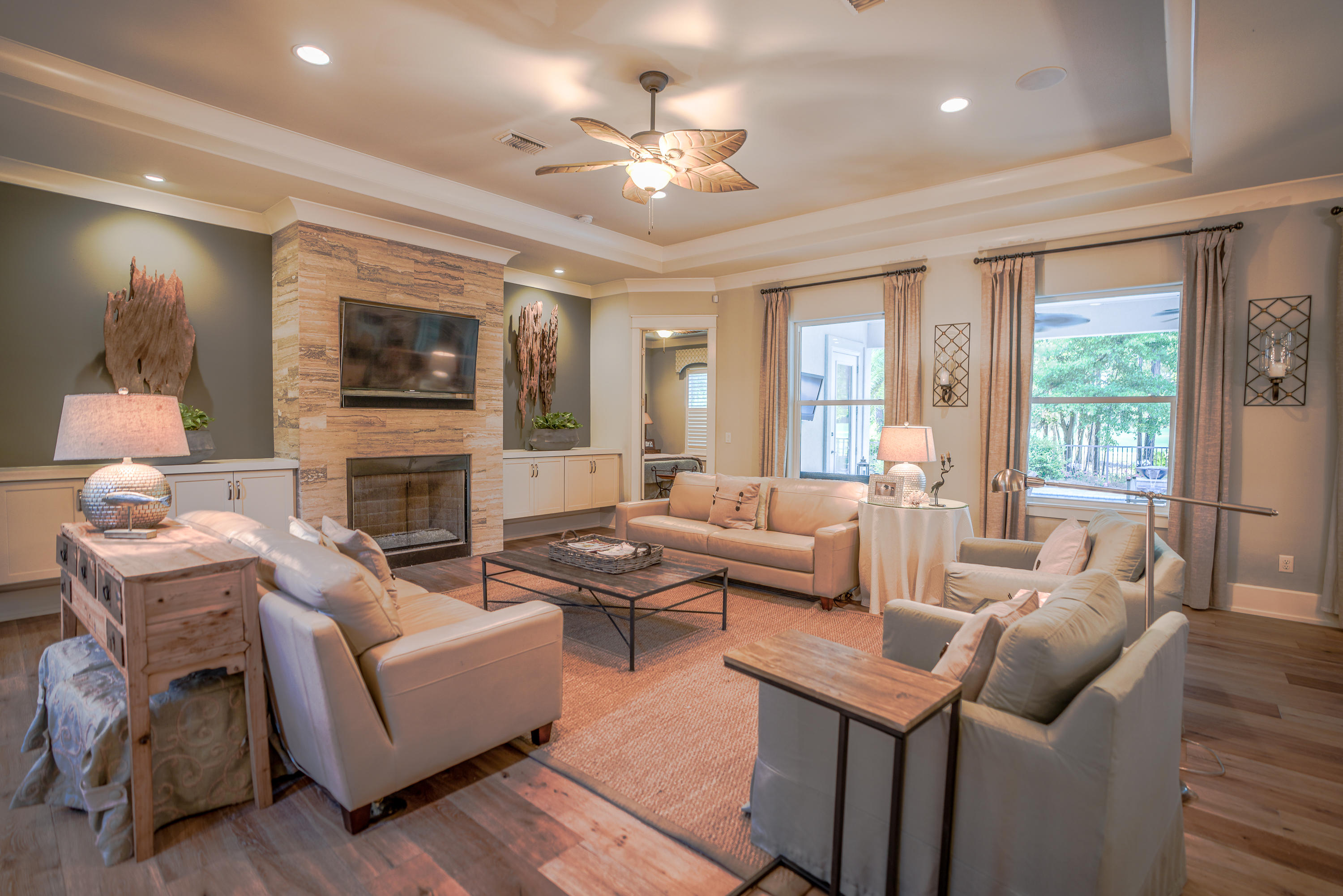 BAYTOWNE AVENUE - Residential