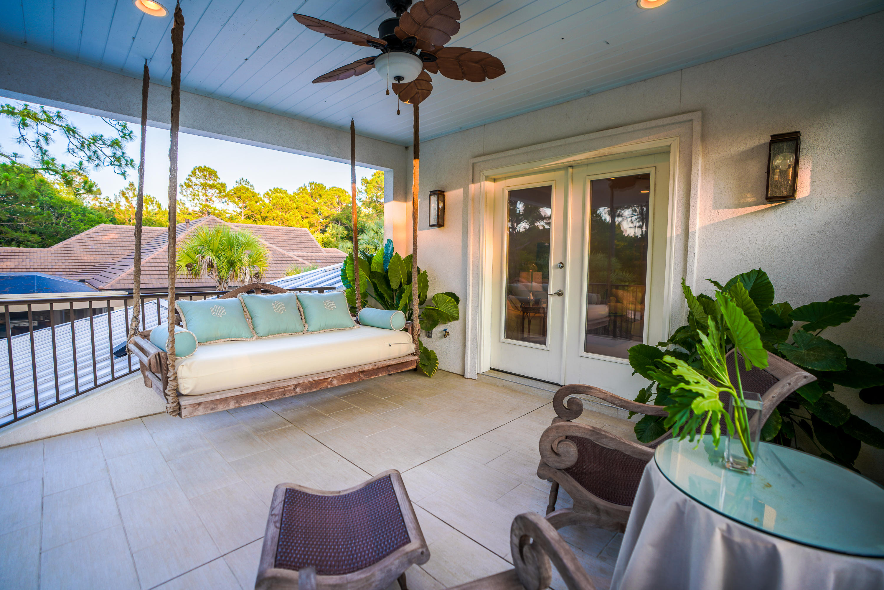 BAYTOWNE AVENUE - Residential