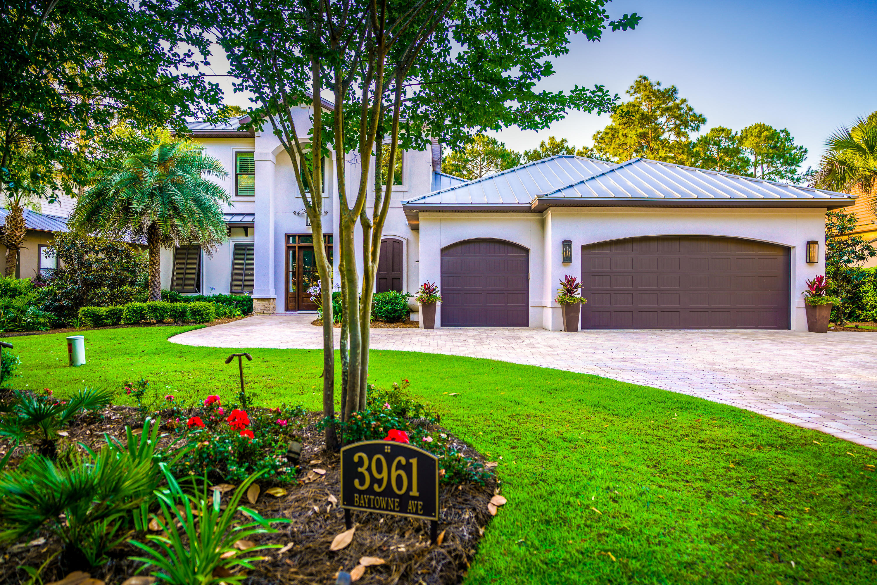 BAYTOWNE AVENUE - Residential