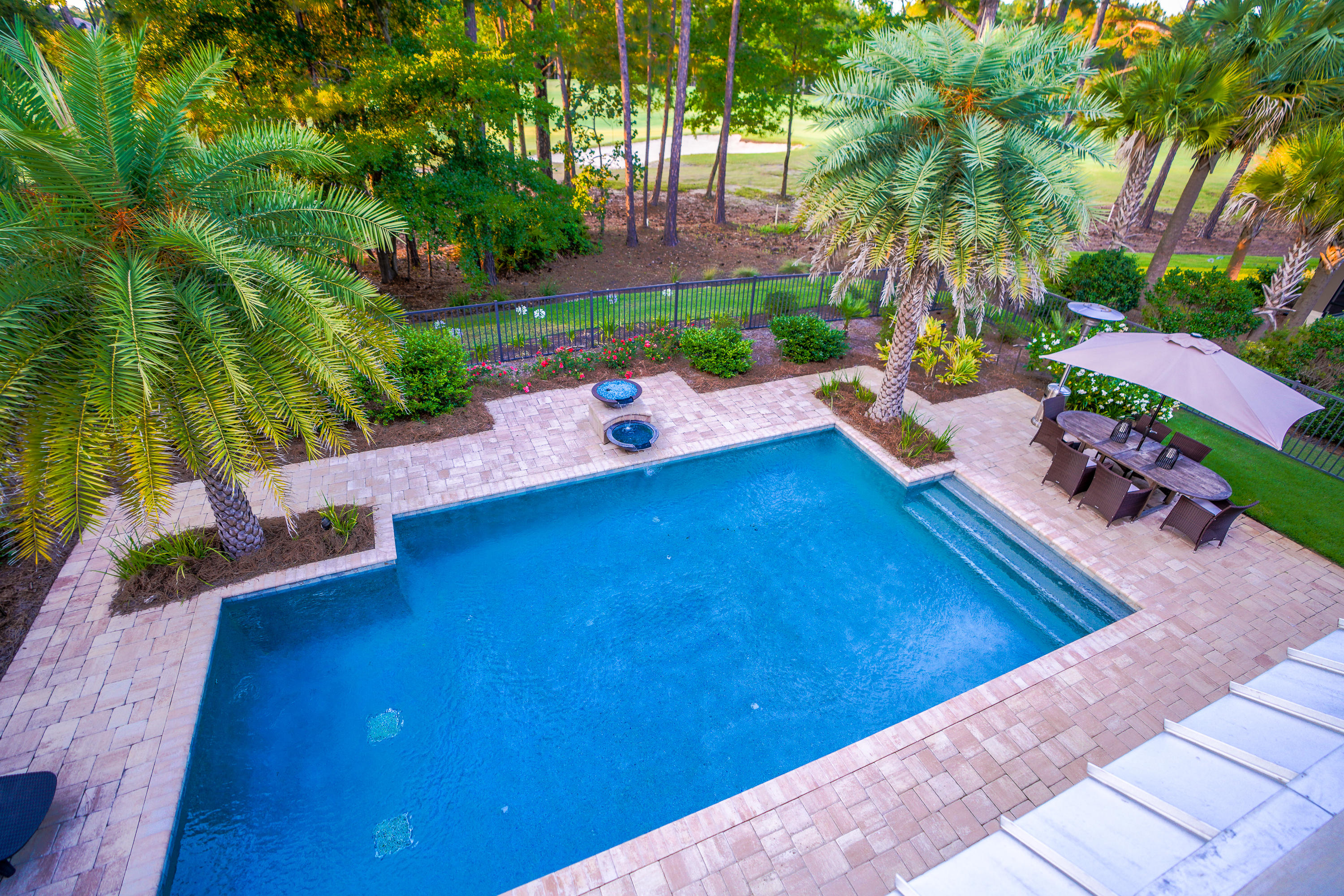 BAYTOWNE AVENUE - Residential