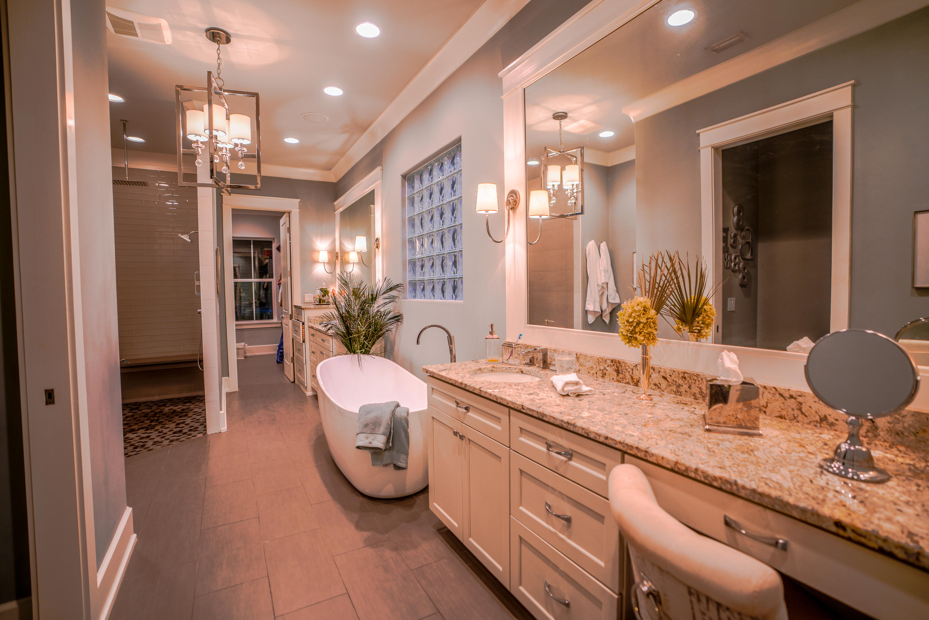 BAYTOWNE AVENUE - Residential