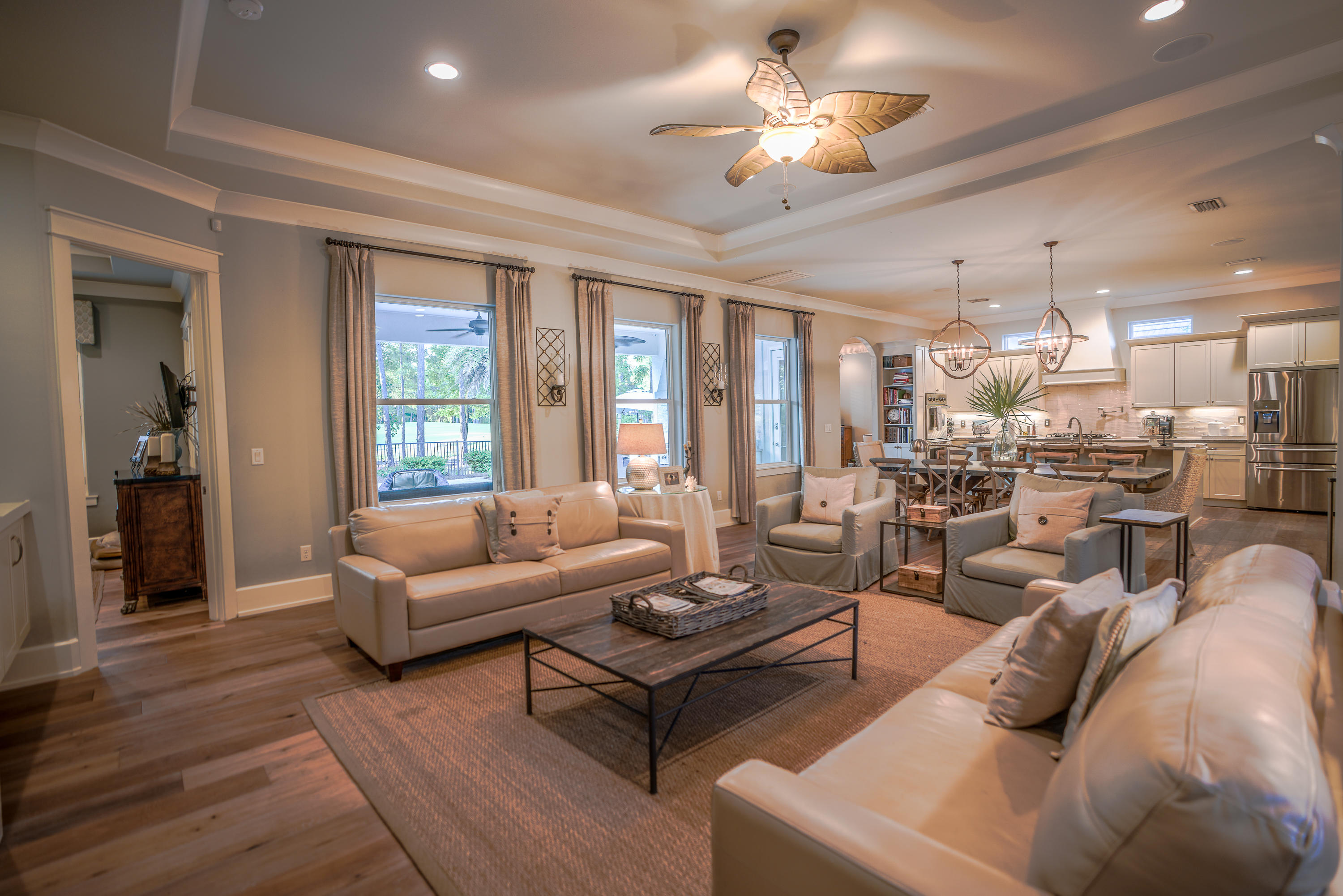 BAYTOWNE AVENUE - Residential