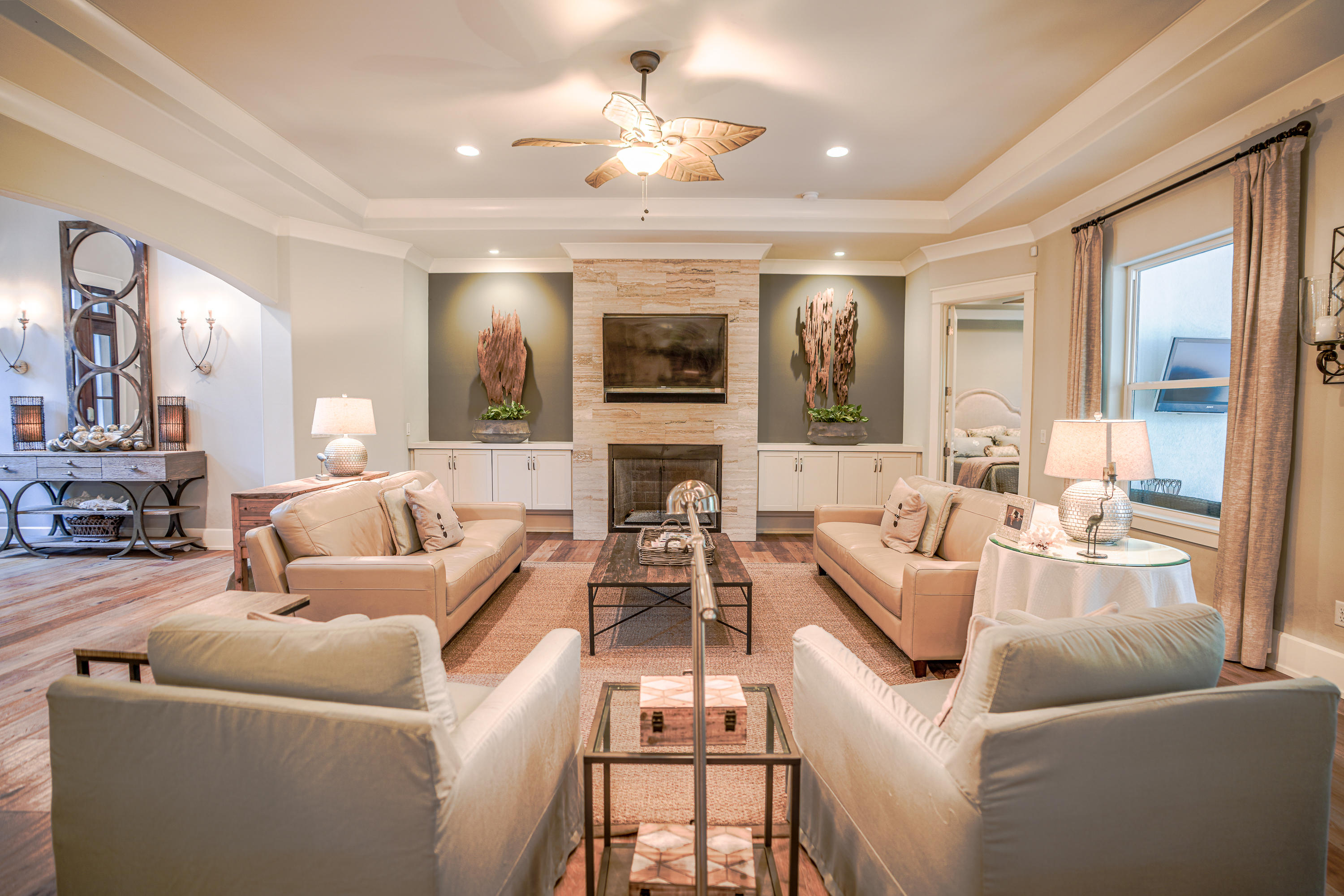BAYTOWNE AVENUE - Residential