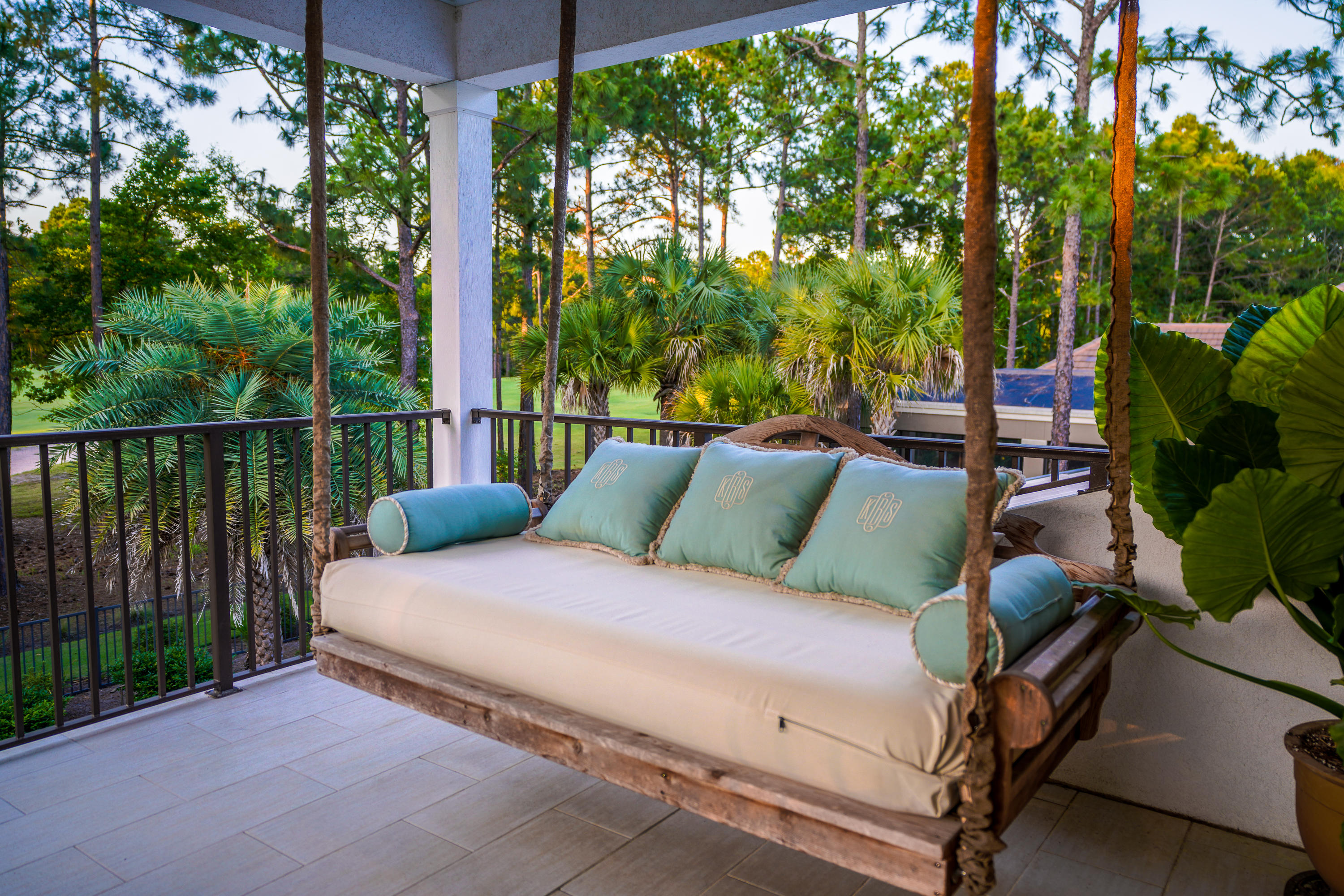 BAYTOWNE AVENUE - Residential