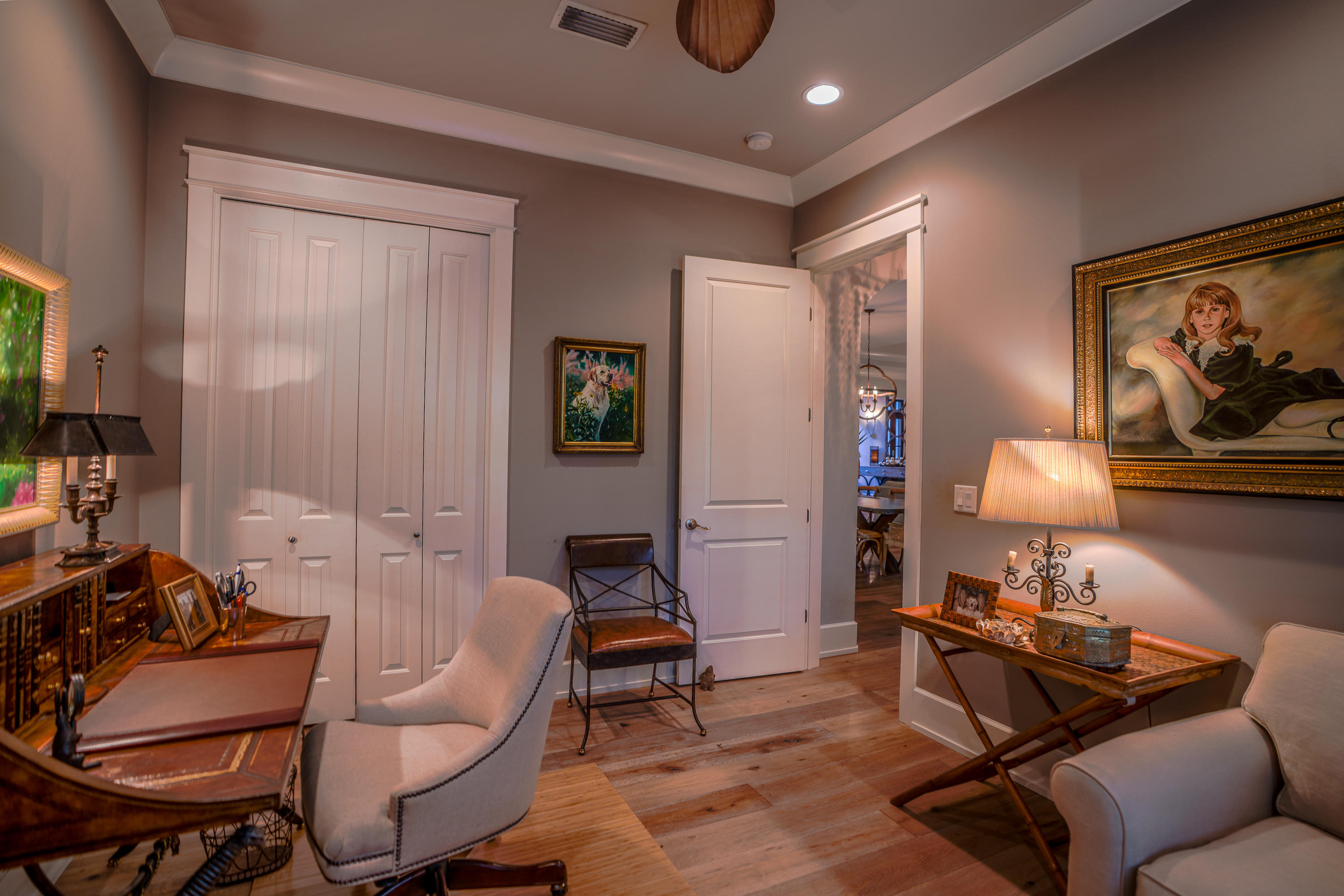 BAYTOWNE AVENUE - Residential