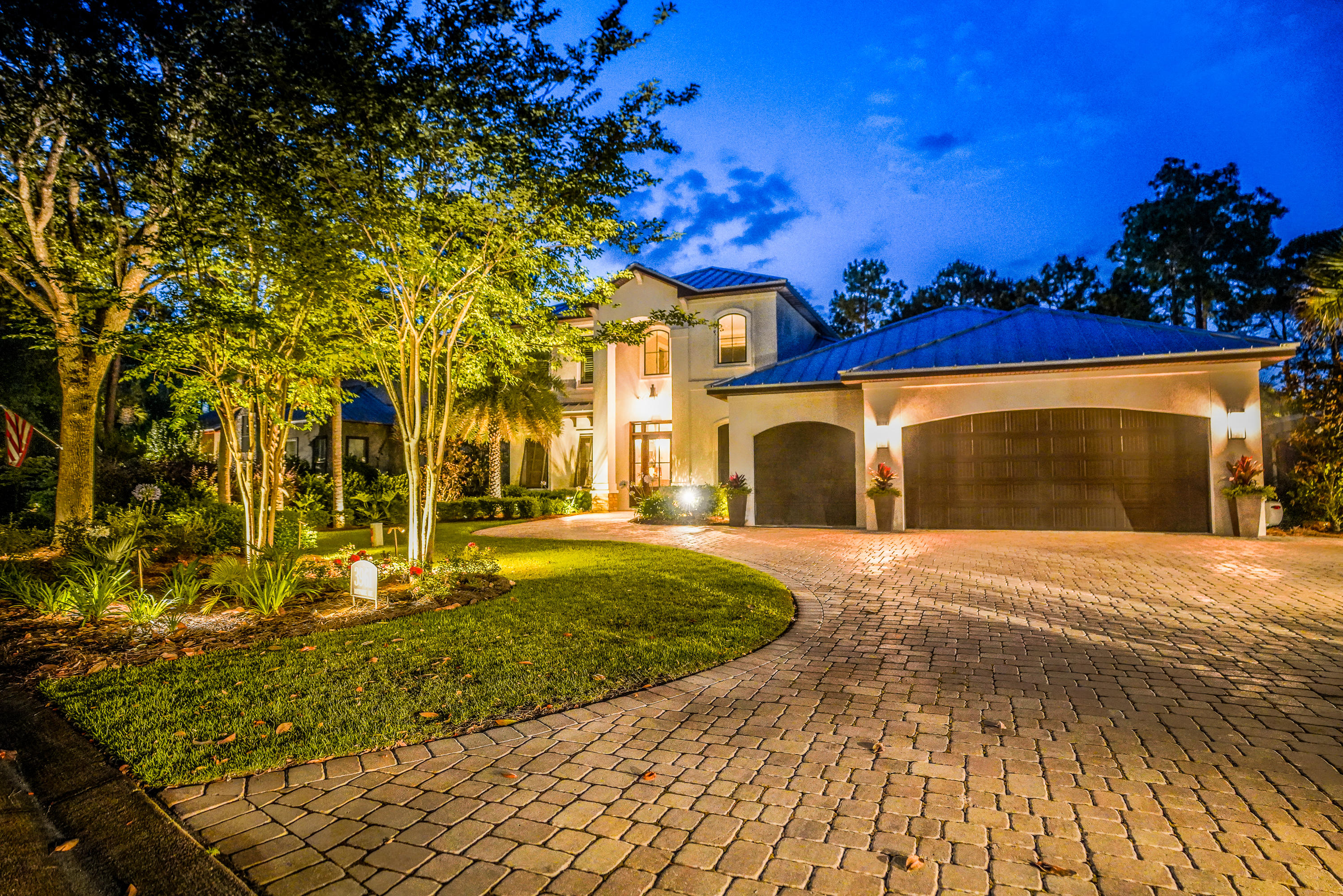 BAYTOWNE AVENUE - Residential