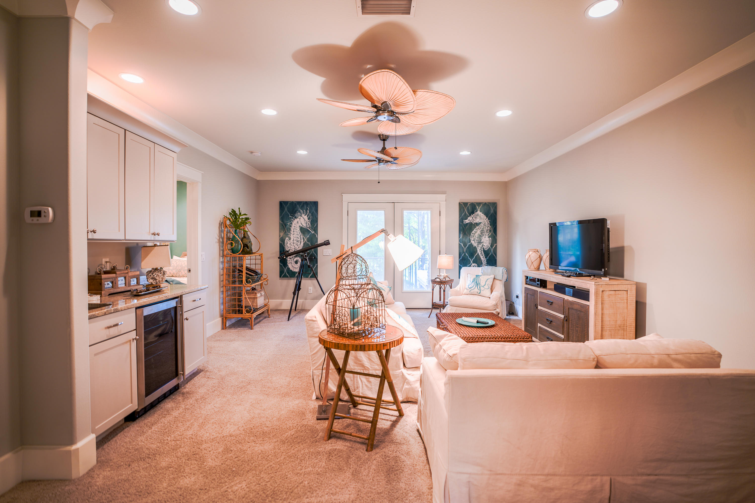 BAYTOWNE AVENUE - Residential