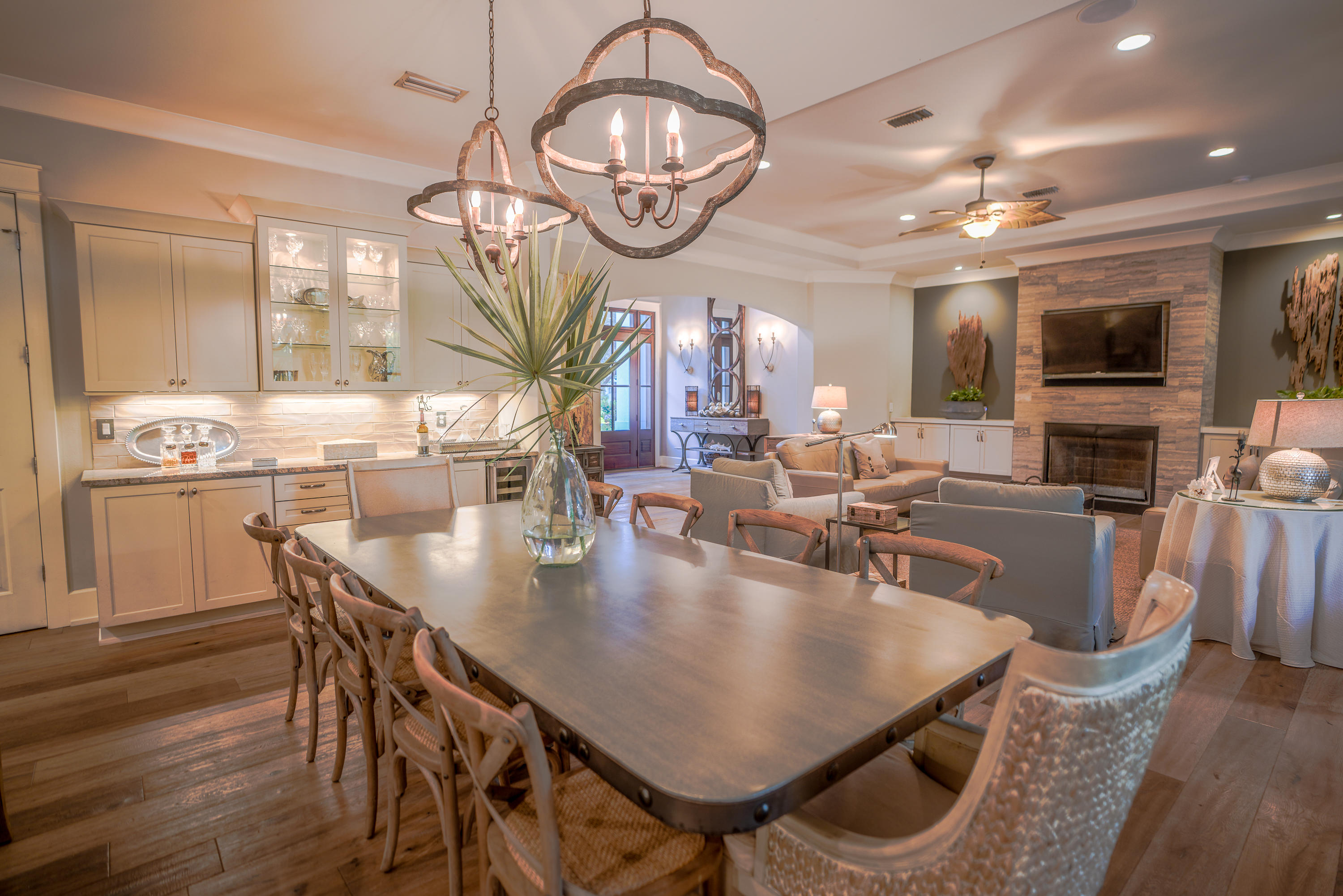 BAYTOWNE AVENUE - Residential