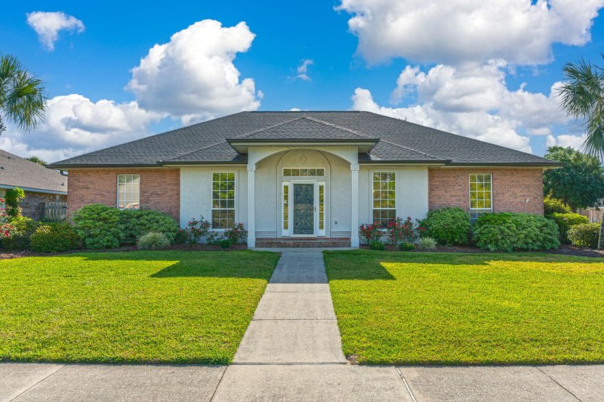 AVAILABLE... June 7, 2022. 4bed/2.5bath POOL home with screen enclosure and wrap around patio. Open floor plan with plenty of space includes a Formal Dining Room, Formal Living Room, Family Room, Breakfast Nook, & a Kitchen complete with a Breakfast Bar. This amazing home is situated on a corner lot with a side entry garage with an extra wide driveway for guest parking. Woodlawn Heights is a highly desired community with underground utilities, sidewalks, picnic area, playground and area for boat/RV parking. NO smoking and NO pets allowed due to medical allergy.