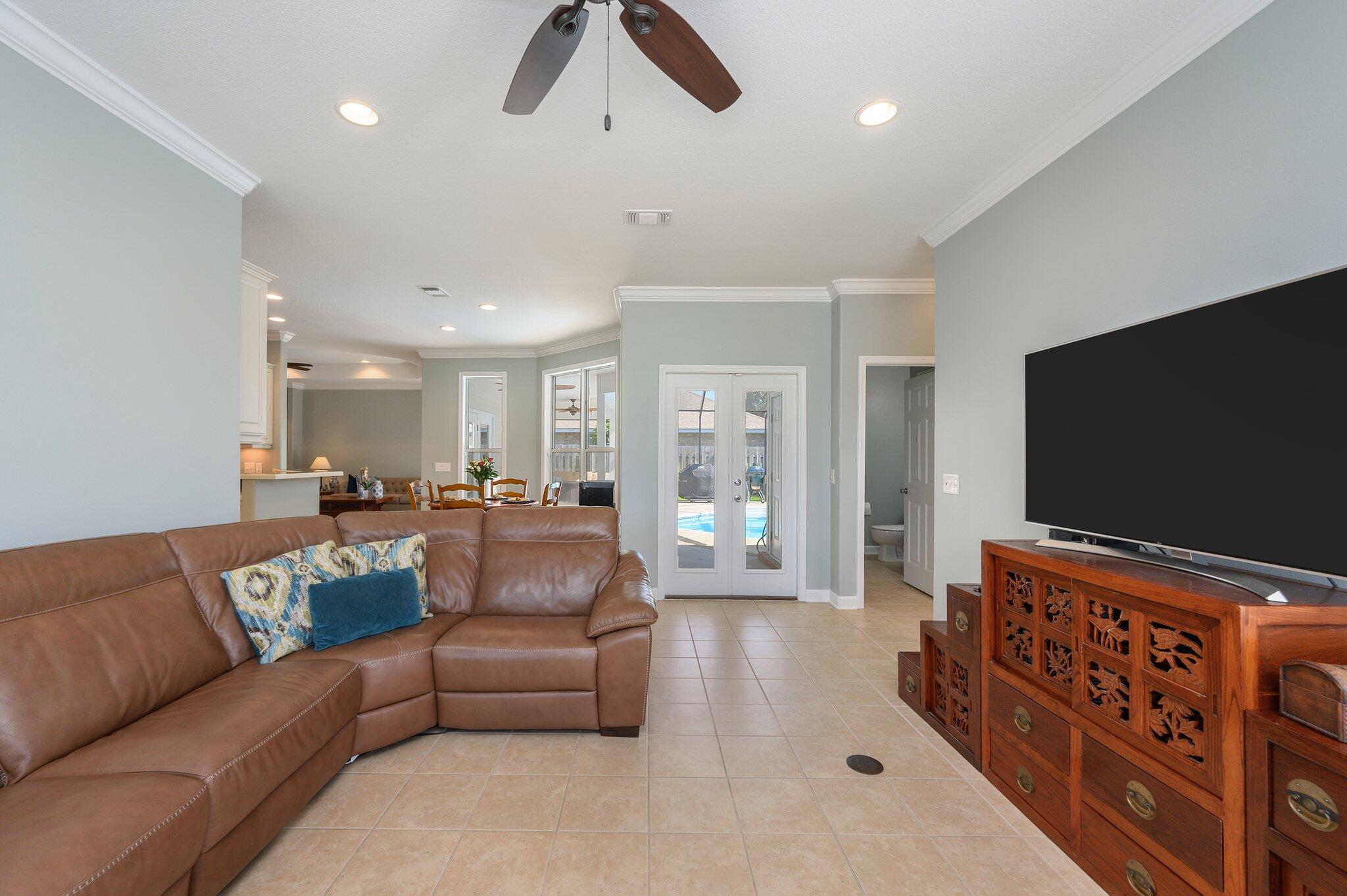 WOODLAWN HEIGHTS - Residential Lease