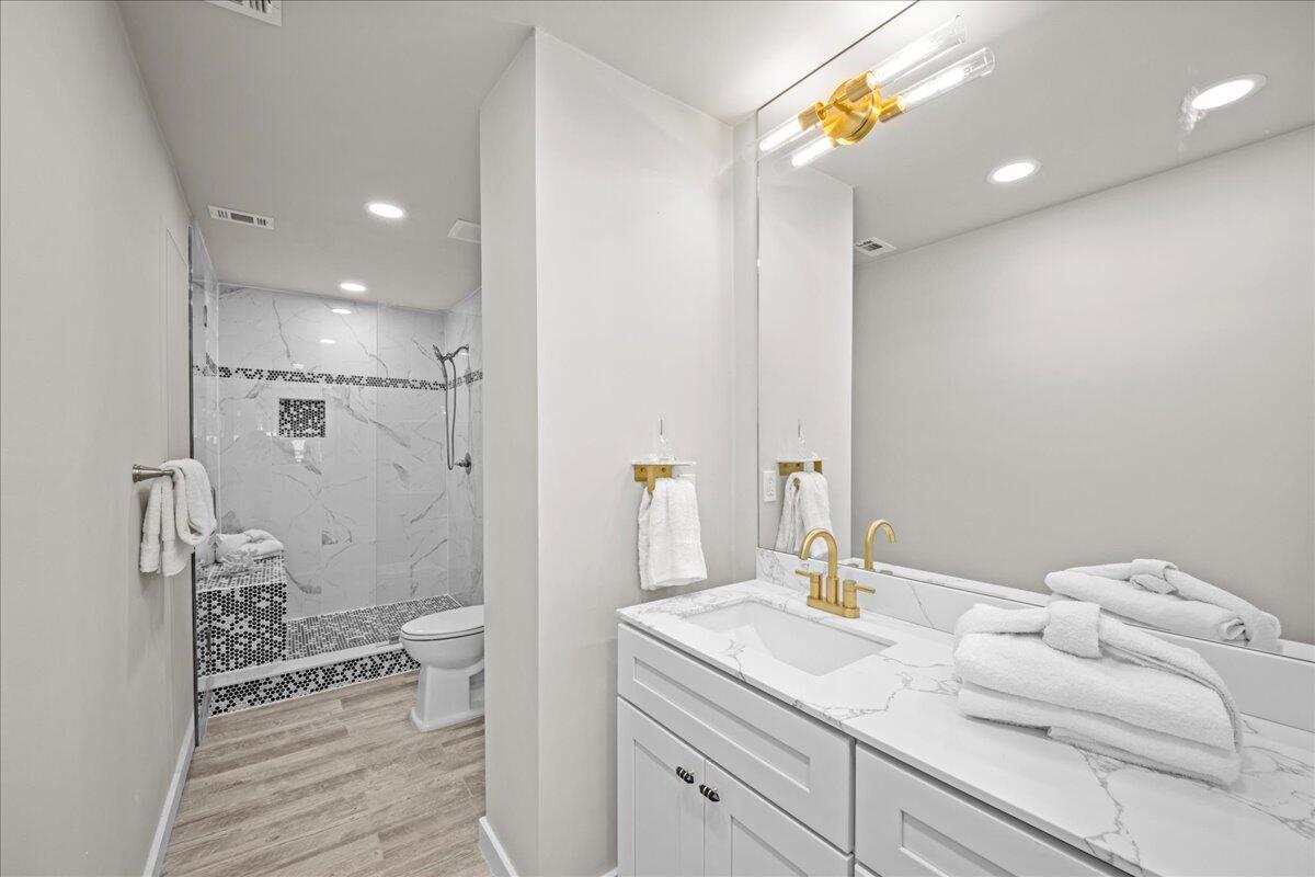 BAYOU VILLAGE CONDO PH 1 - Residential Lease