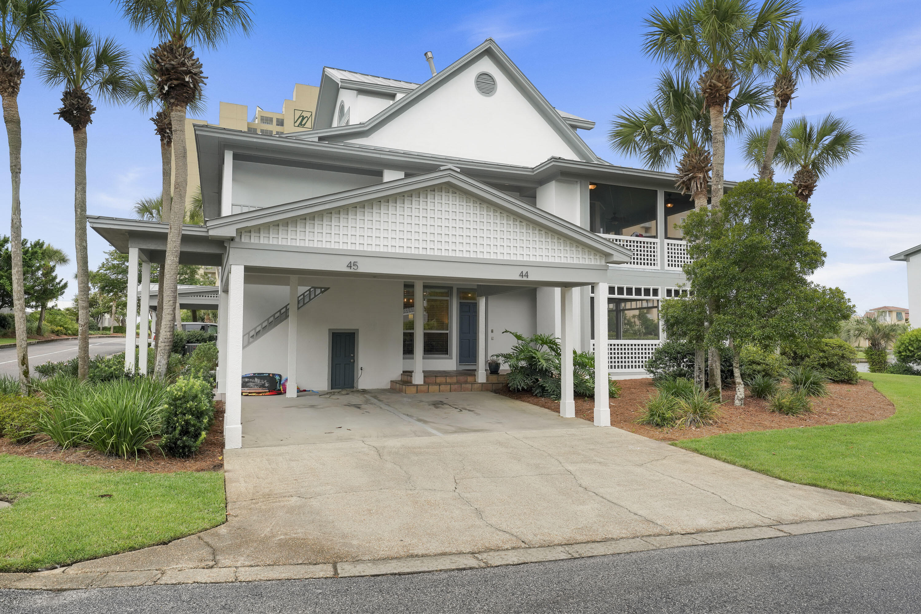 HIDDEN DUNES BEACH VILLAS - Residential