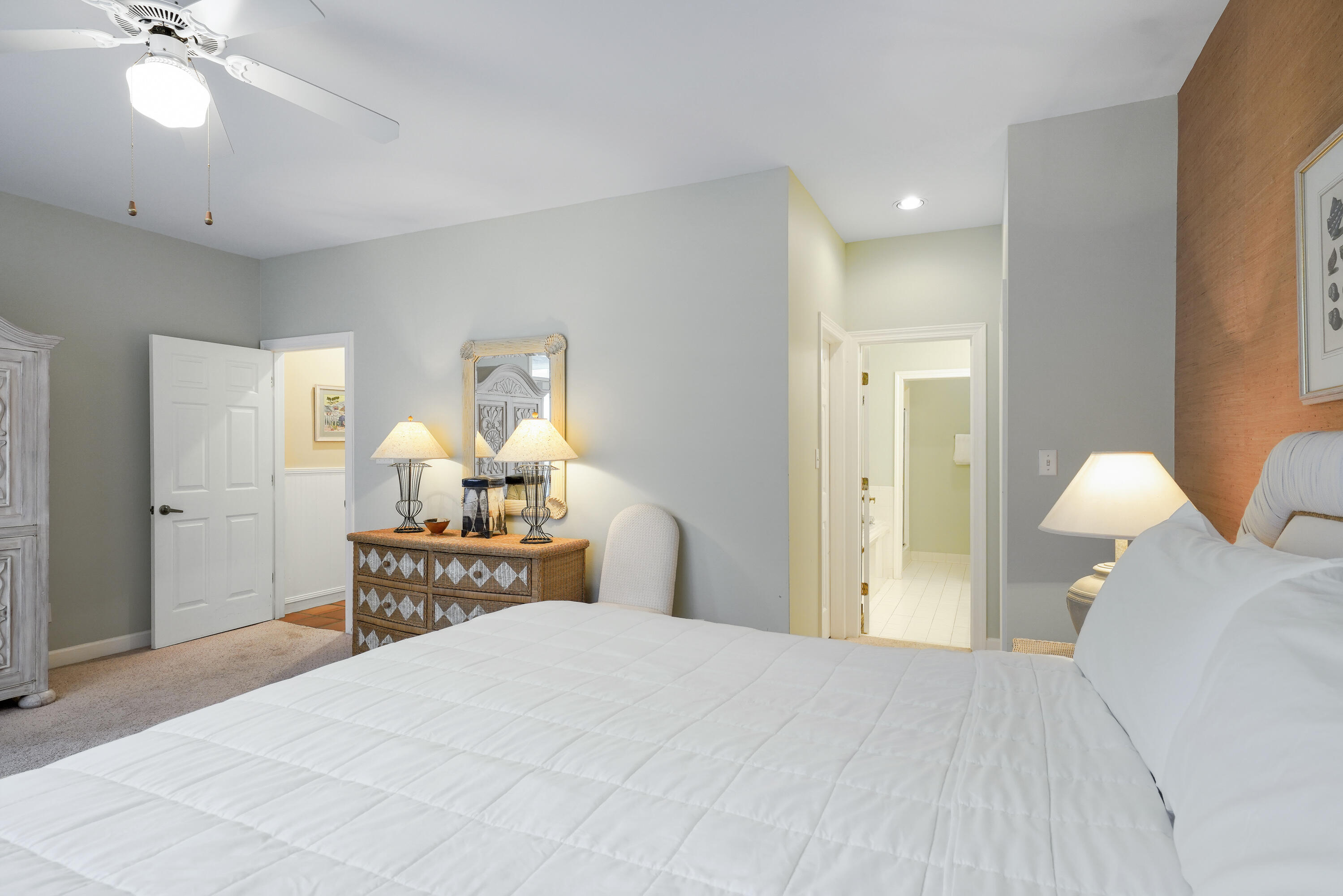 HIDDEN DUNES BEACH VILLAS - Residential