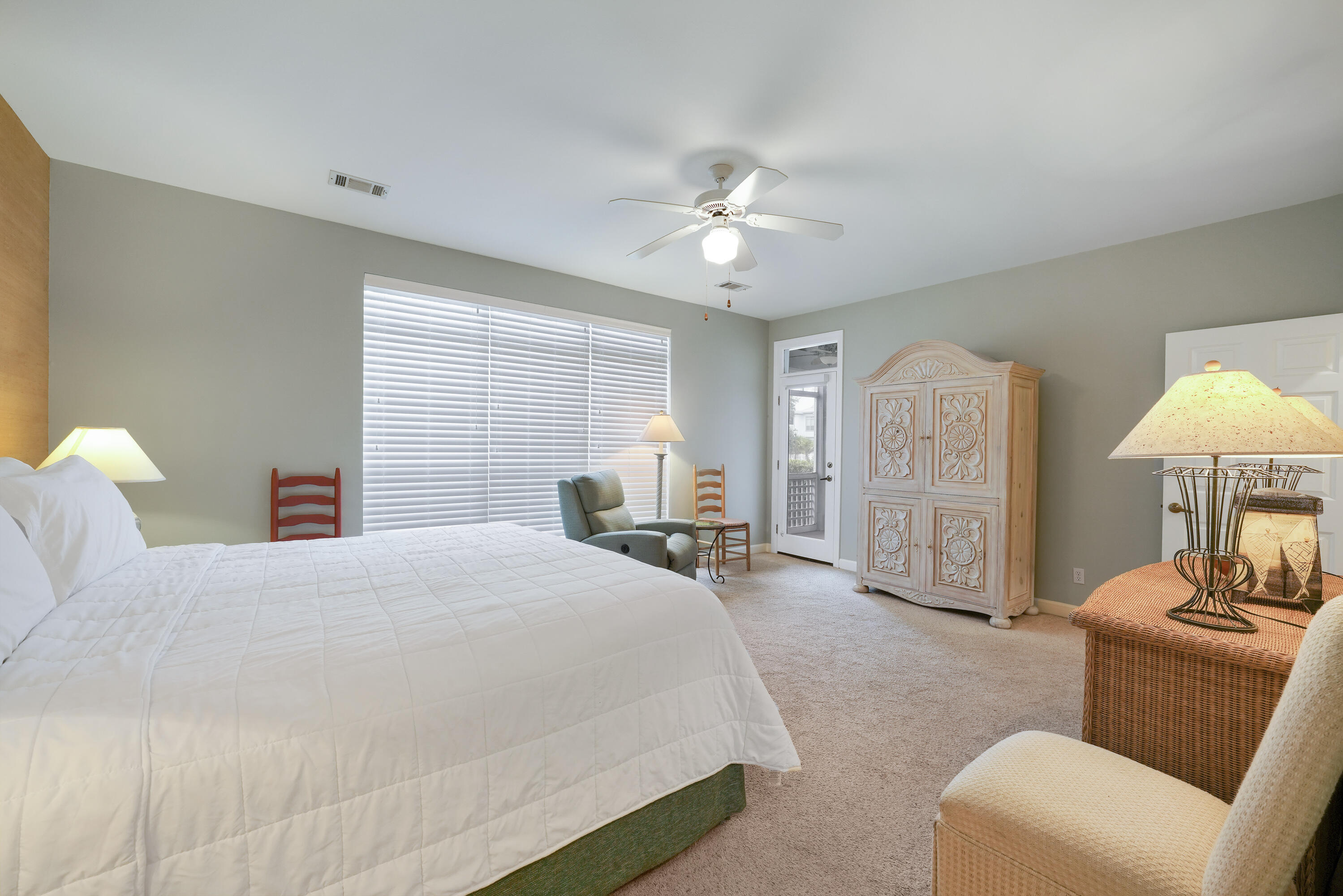 HIDDEN DUNES BEACH VILLAS - Residential