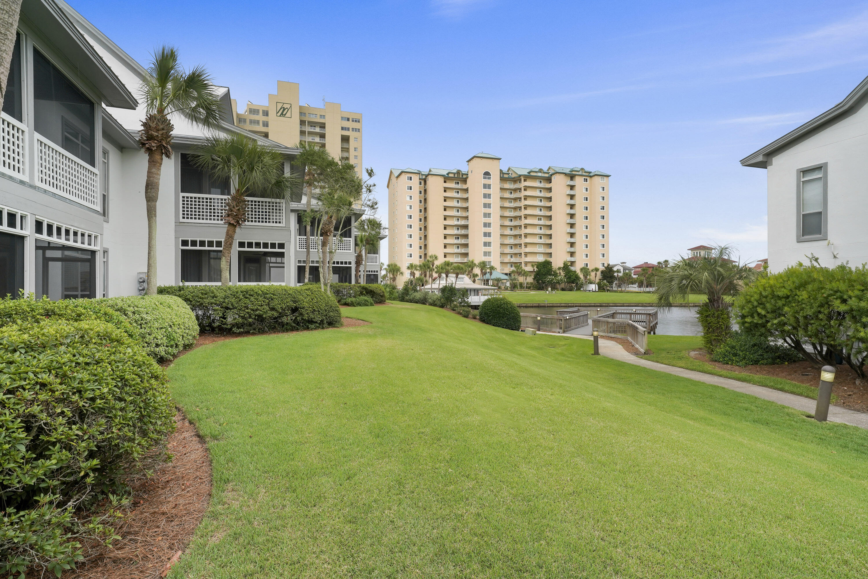 HIDDEN DUNES BEACH VILLAS - Residential