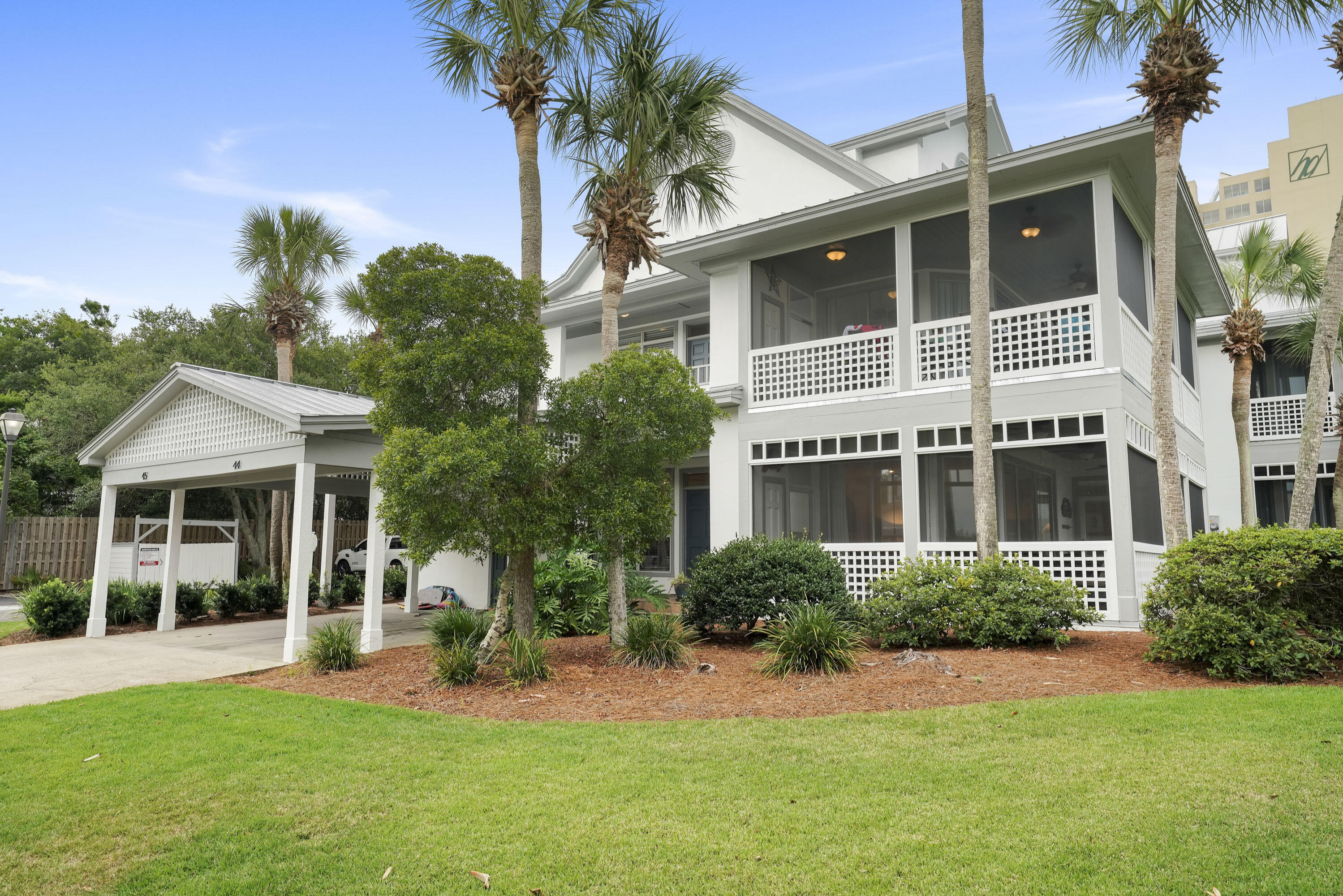 HIDDEN DUNES BEACH VILLAS - Residential