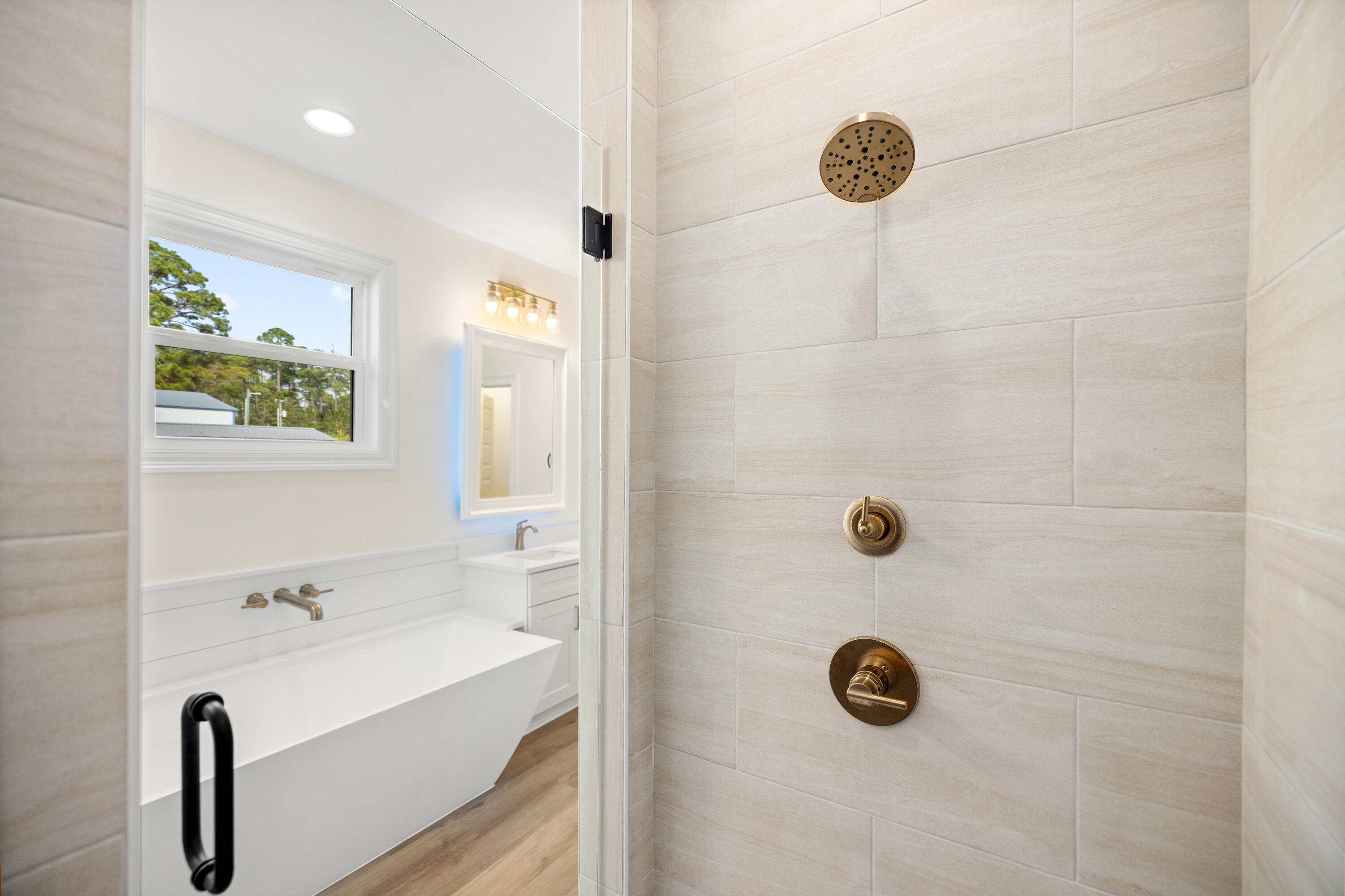 VILLA TASSO TOWN OF - Residential