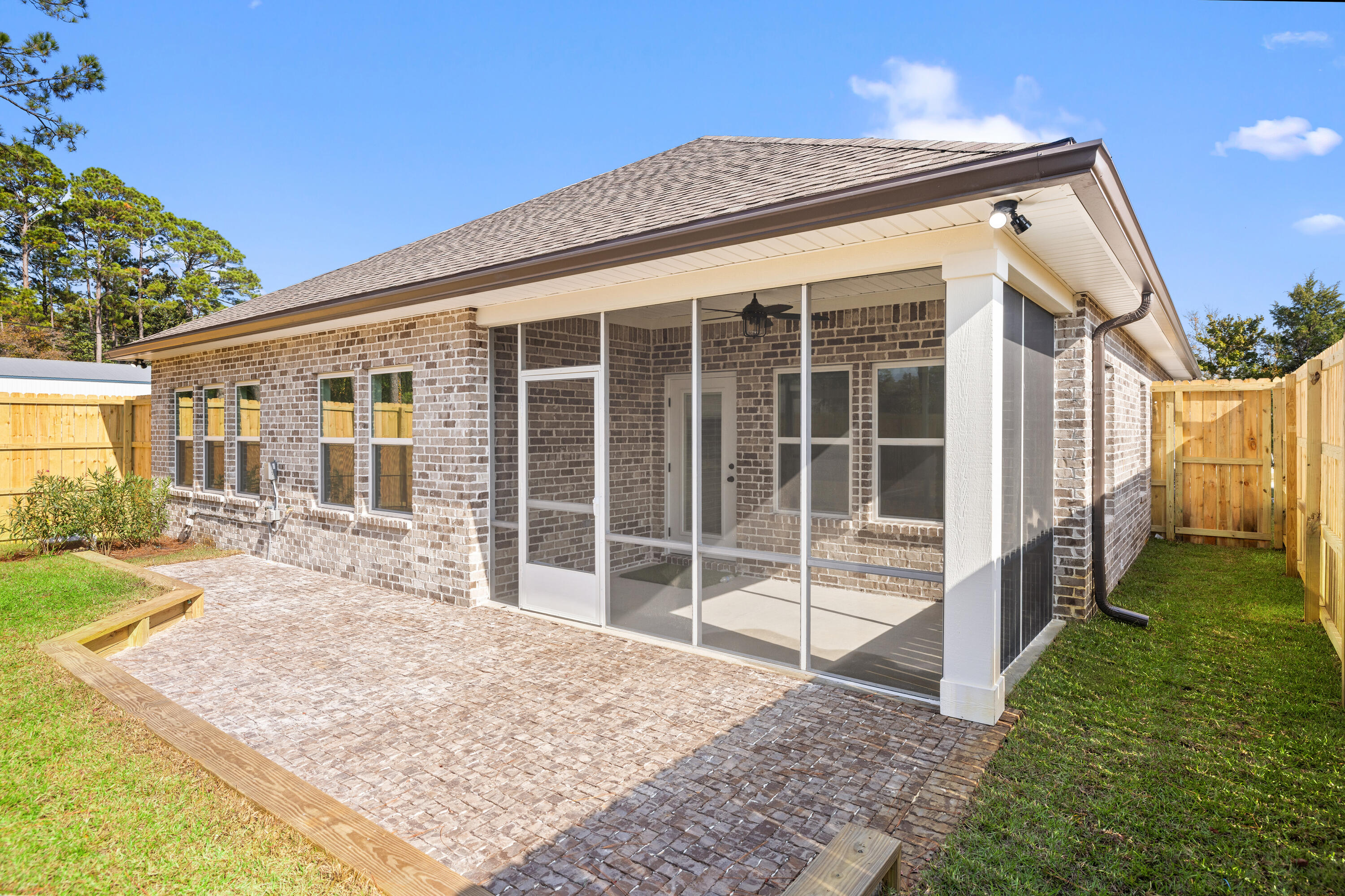 VILLA TASSO TOWN OF - Residential