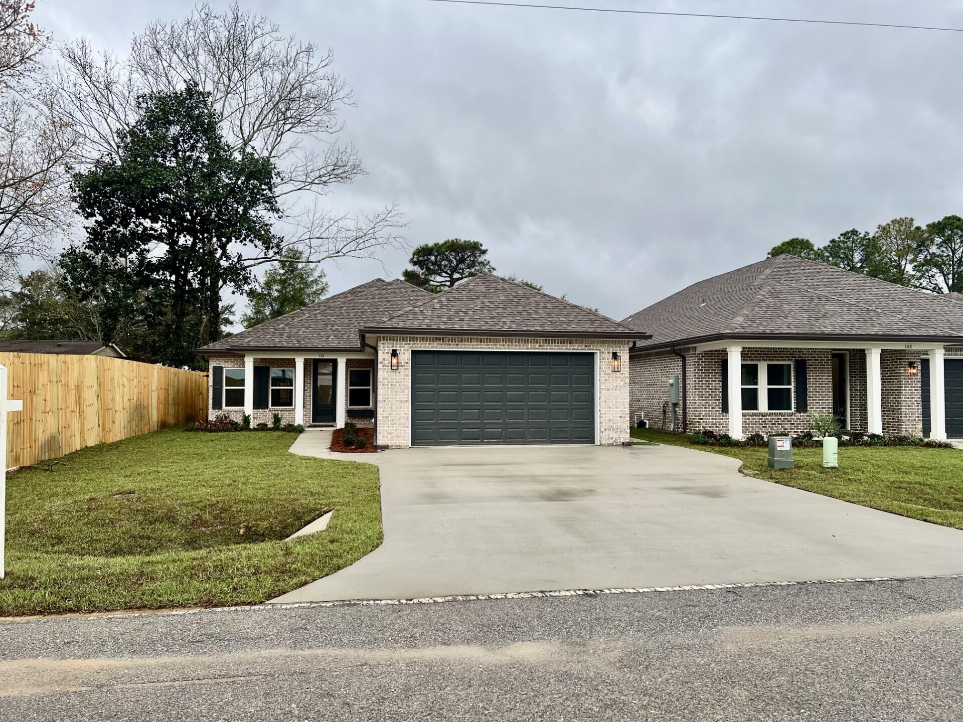 VILLA TASSO TOWN OF - Residential