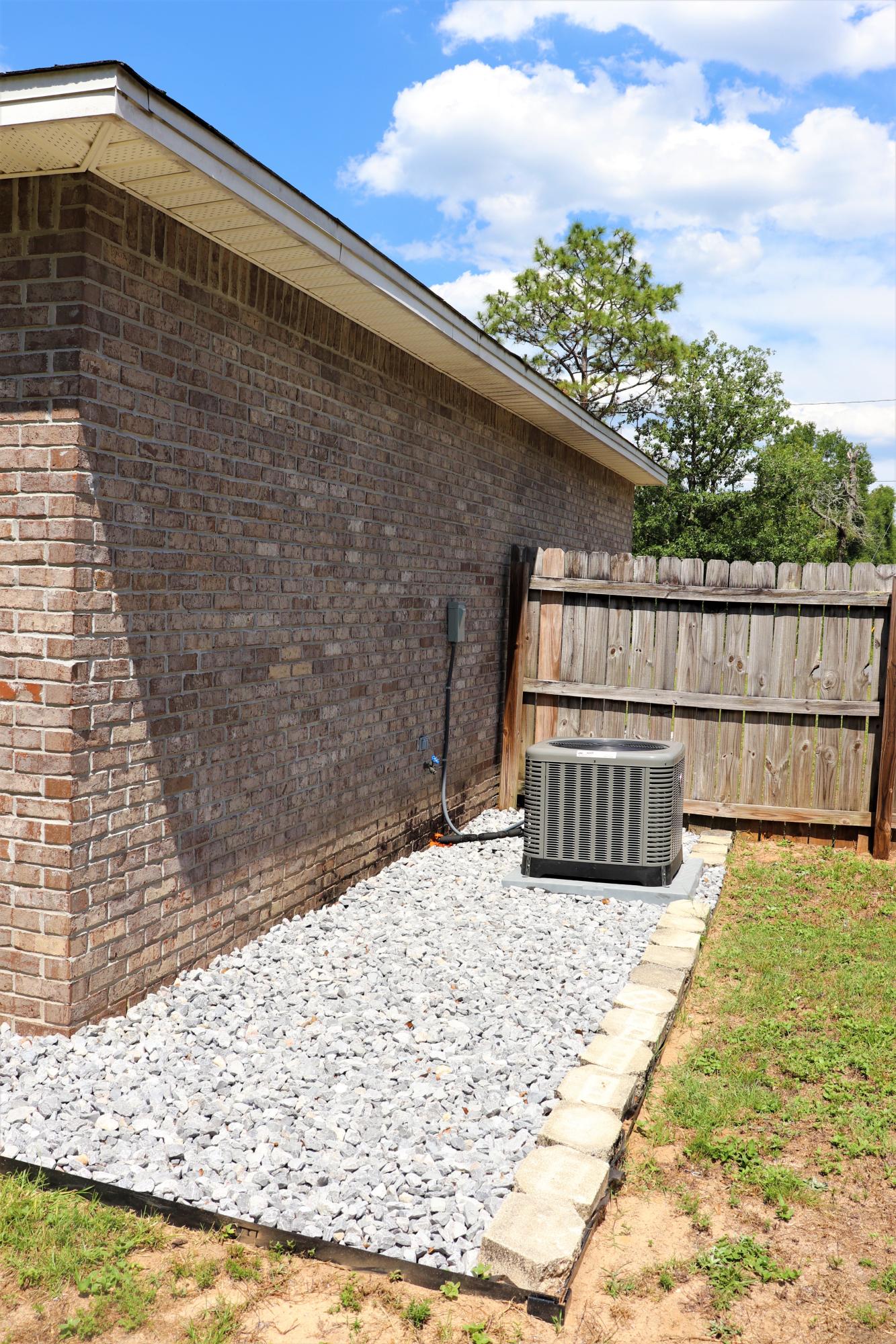 AUBURN ACRES - Residential