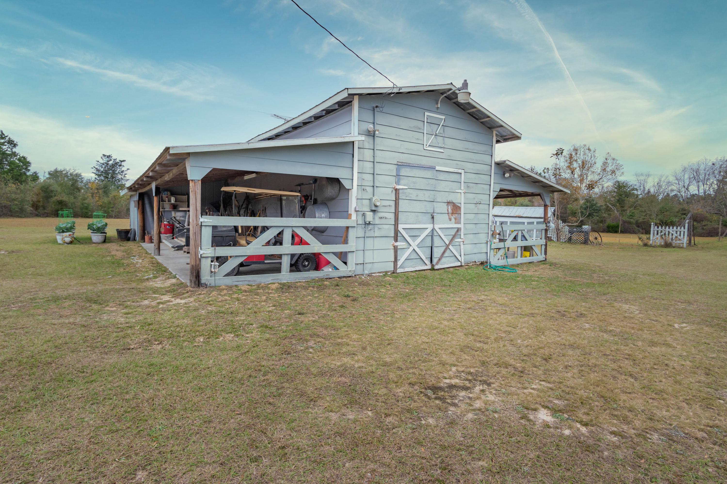NO RECORDED SUBDIVISION - Residential