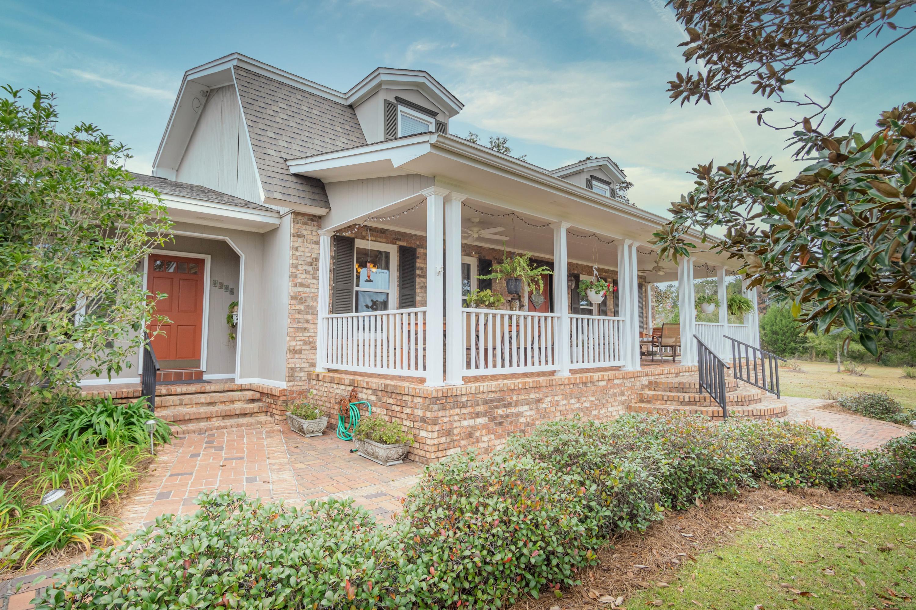 NO RECORDED SUBDIVISION - Residential