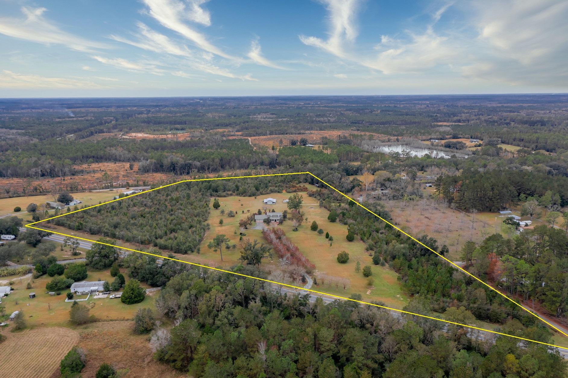 NO RECORDED SUBDIVISION - Residential