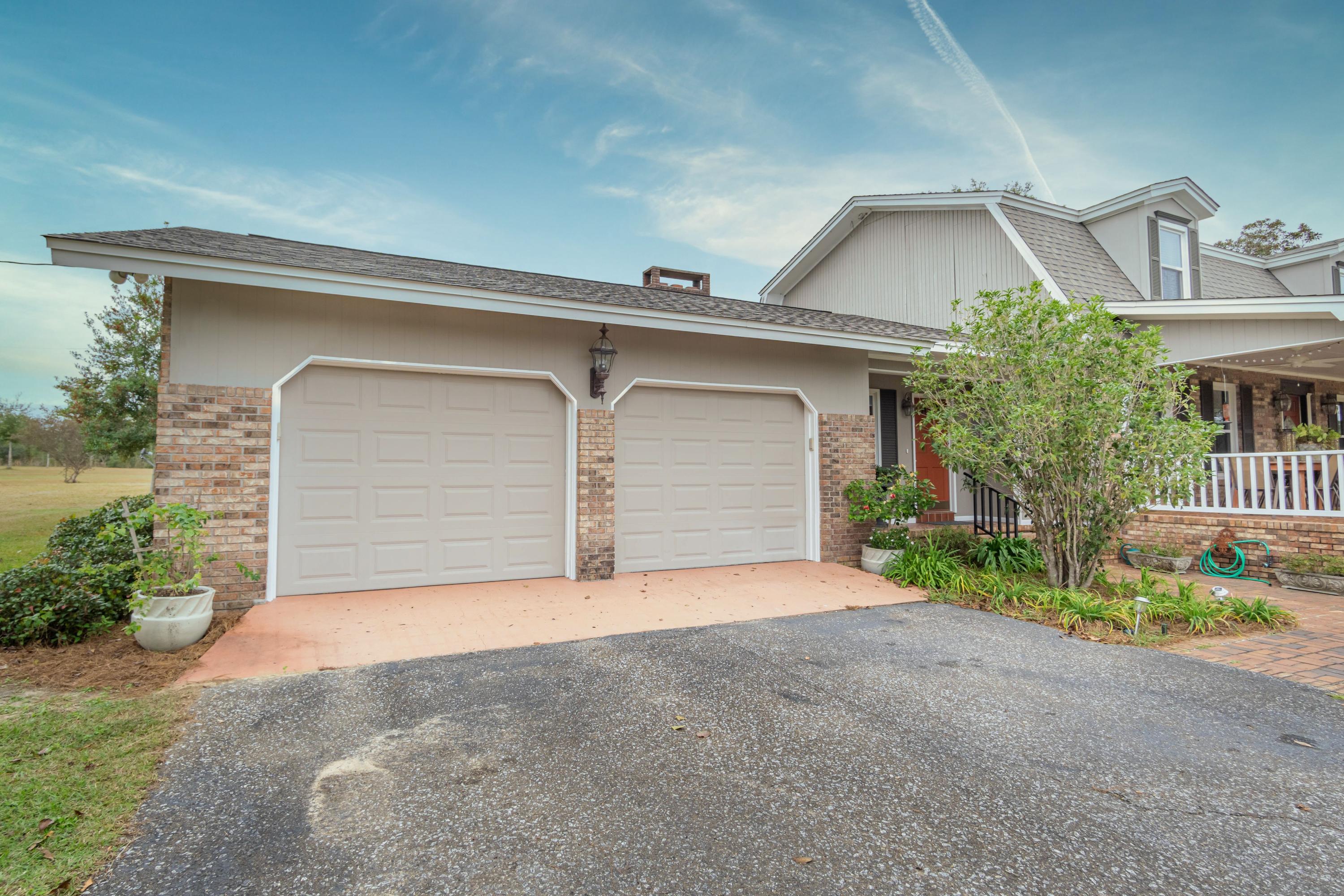 NO RECORDED SUBDIVISION - Residential