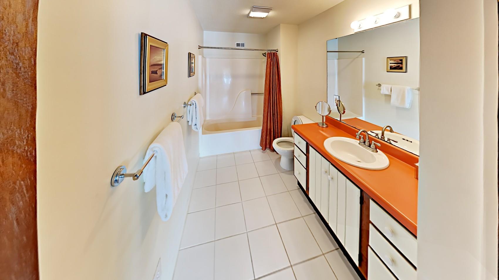 BLUE MOUNTAIN BEACH - Residential