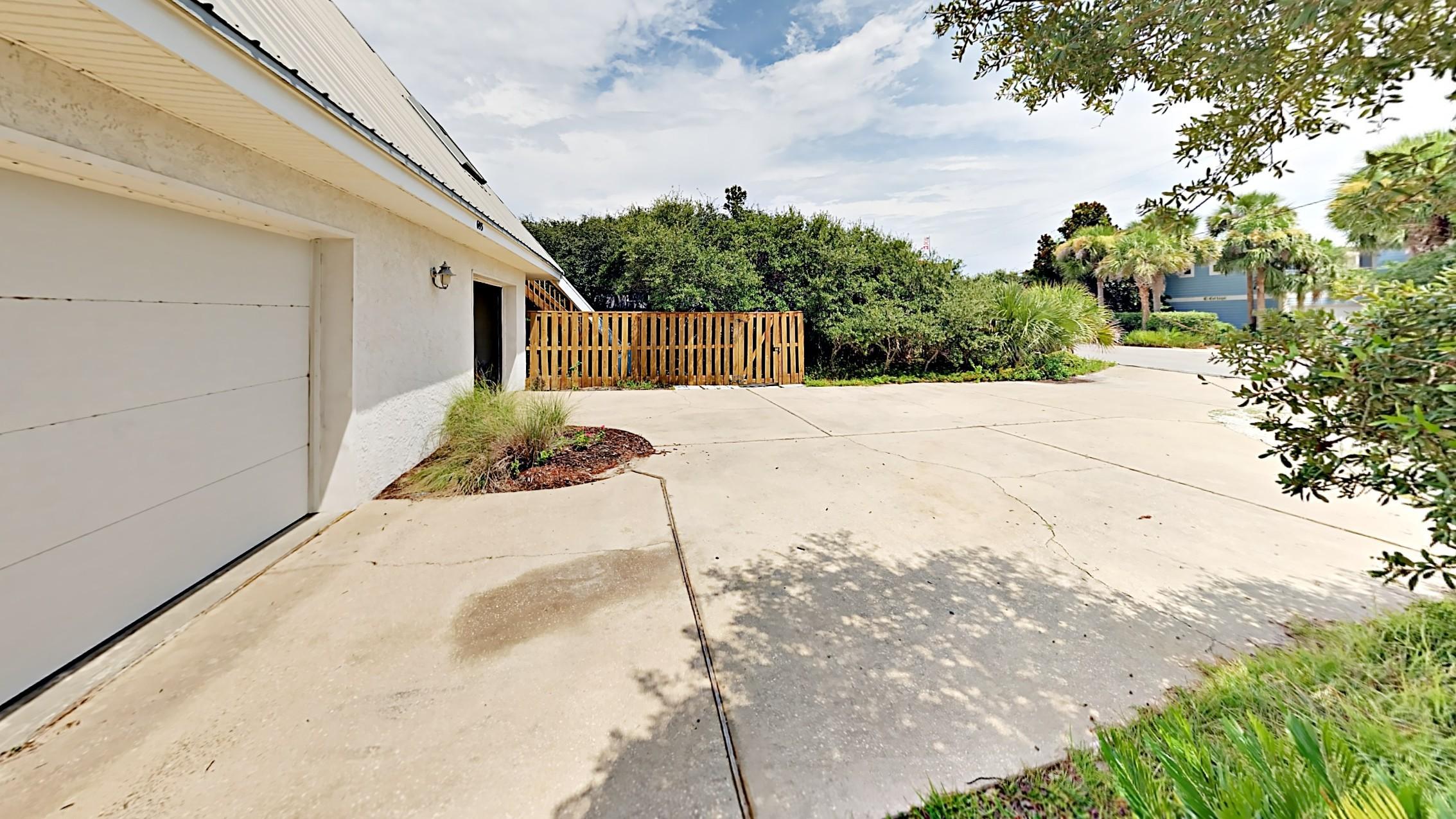 BLUE MOUNTAIN BEACH - Residential