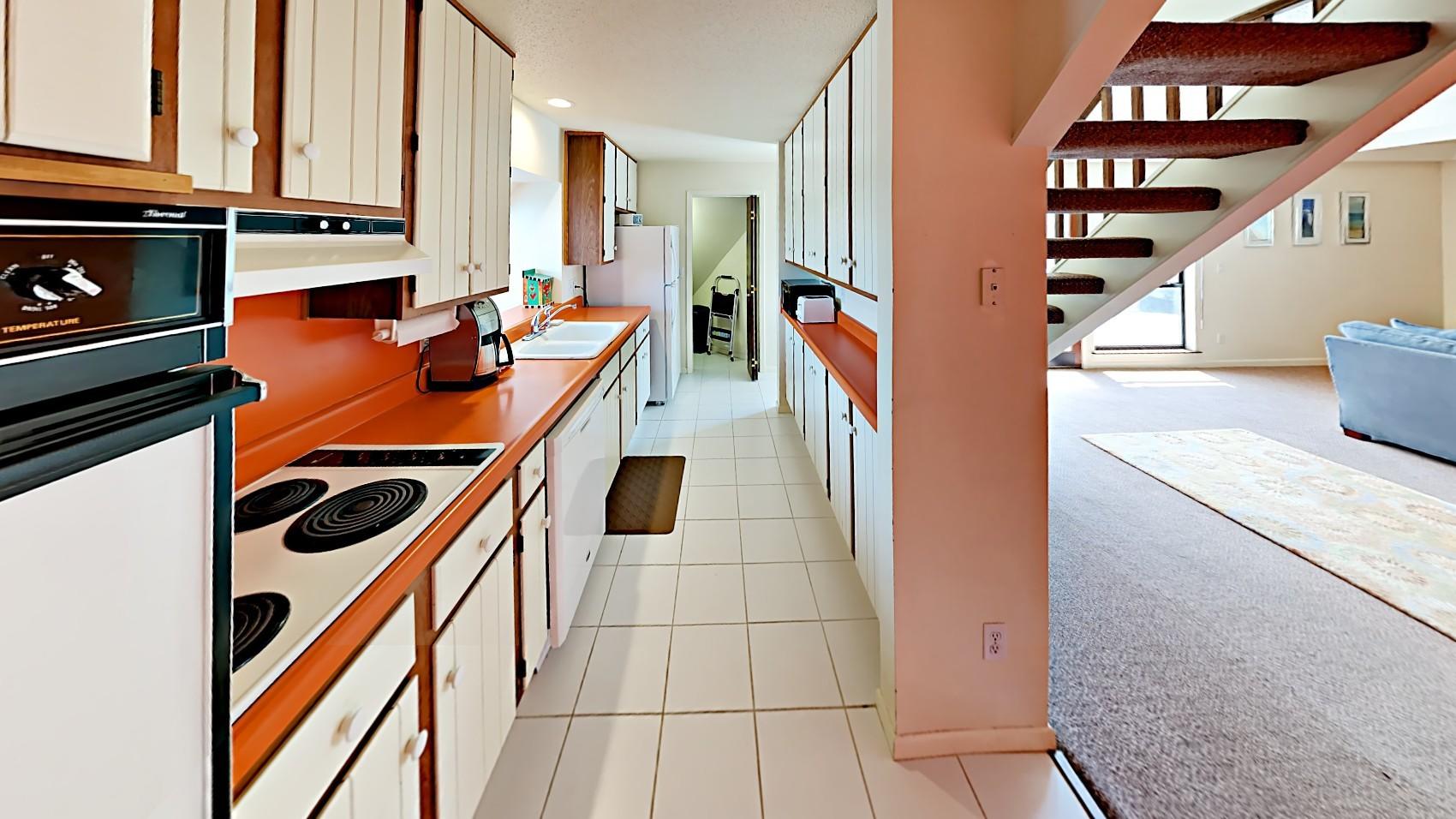 BLUE MOUNTAIN BEACH - Residential