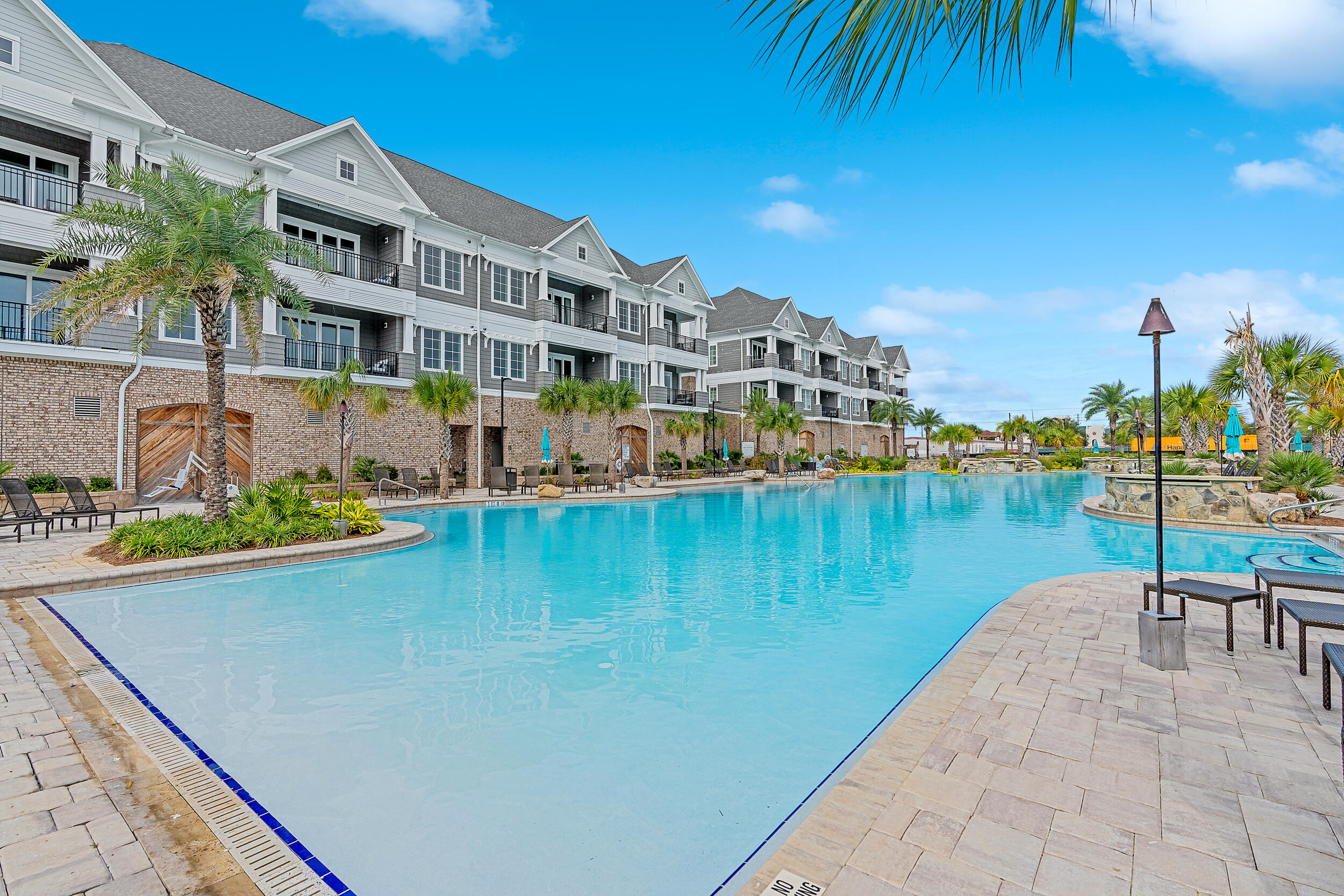 Parkside at the Henderson - Residential