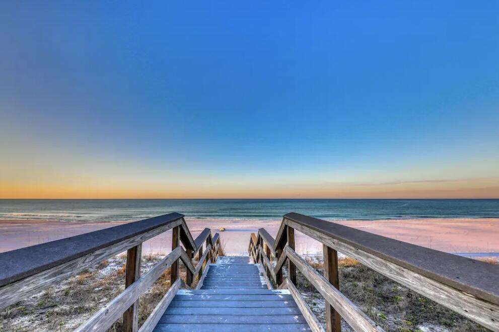 ARIEL DUNES II - Residential