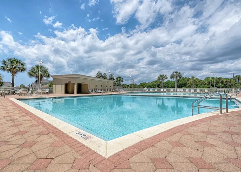 ARIEL DUNES II - Residential