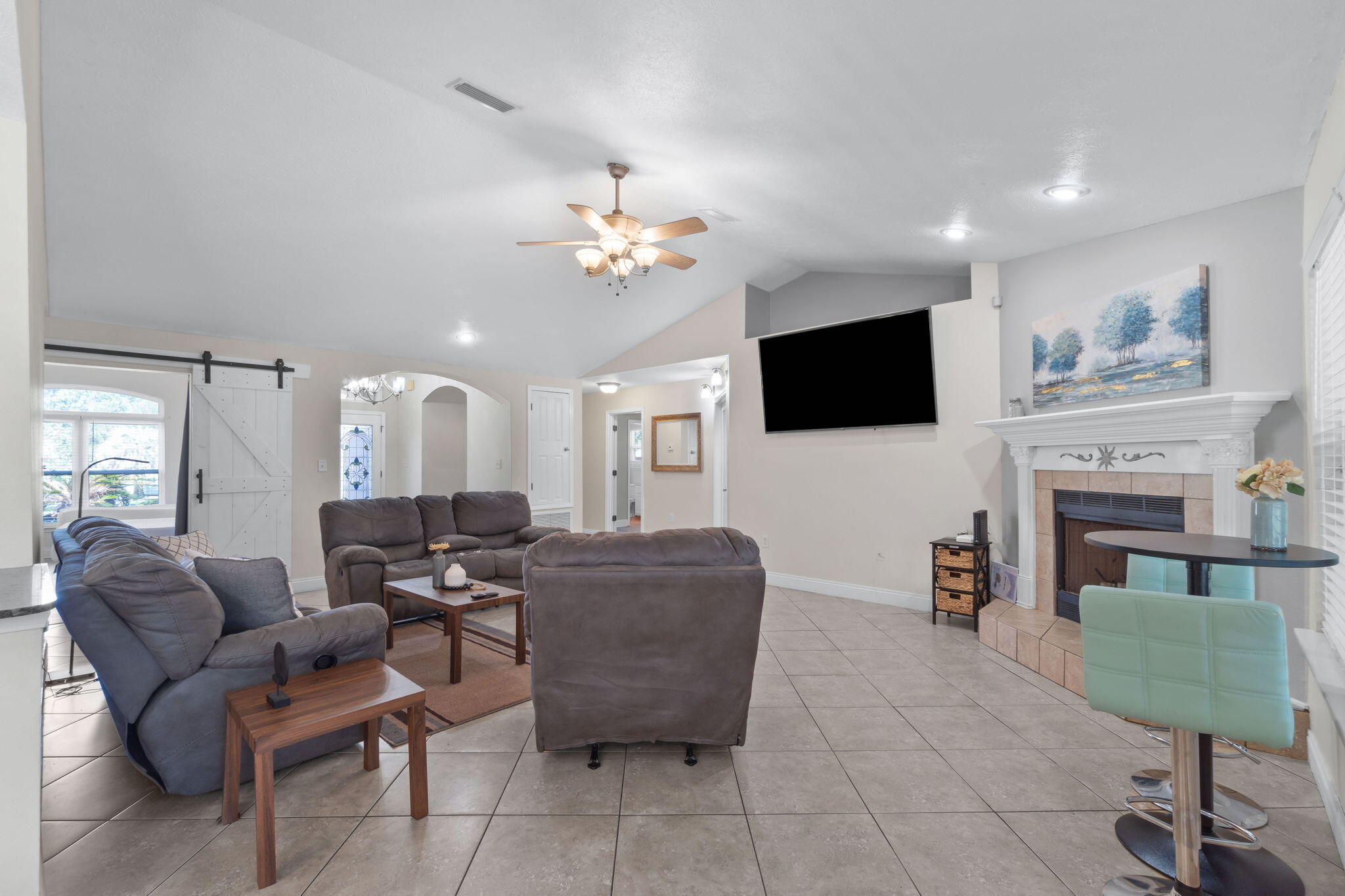 HOLLEY BY THE SEA - Residential