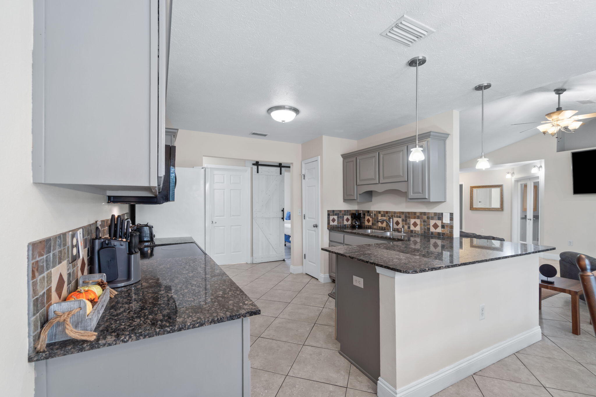 HOLLEY BY THE SEA - Residential