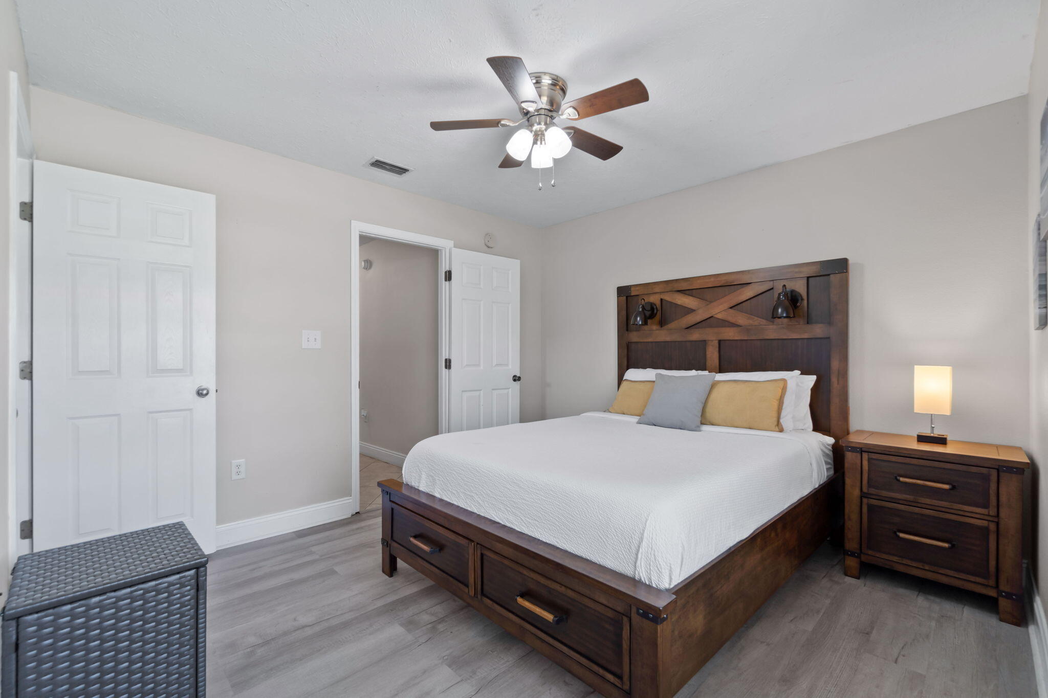 HOLLEY BY THE SEA - Residential