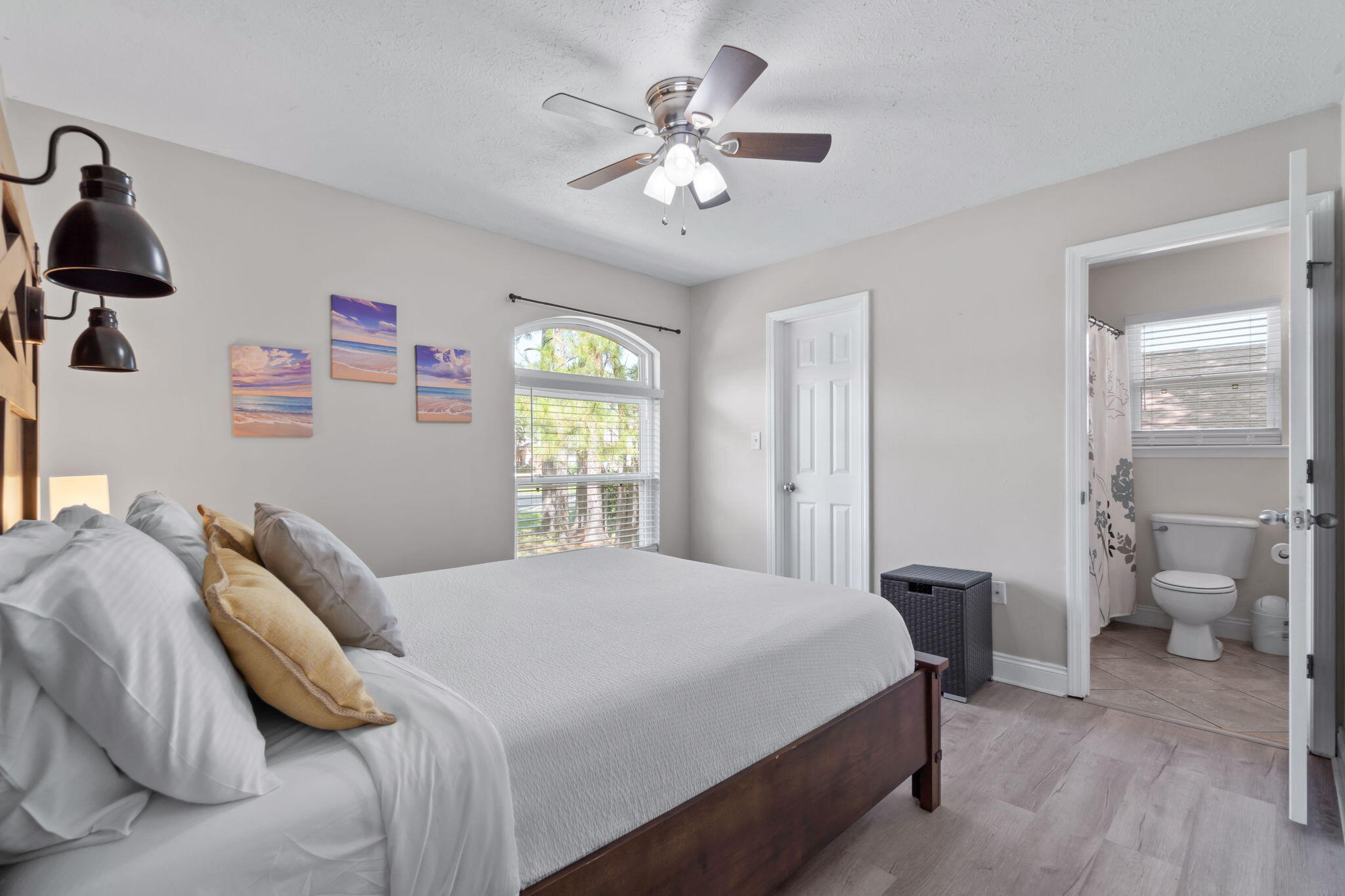 HOLLEY BY THE SEA - Residential