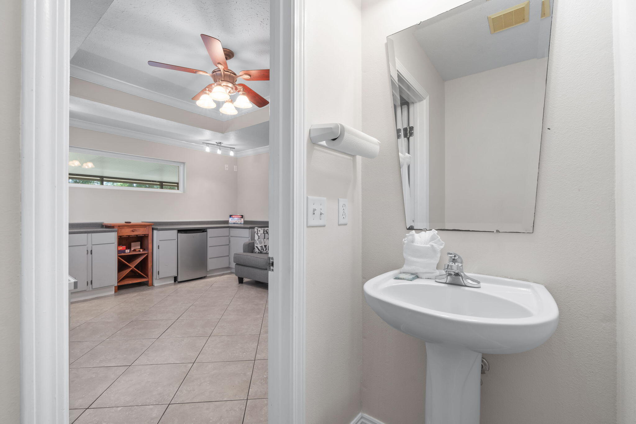 HOLLEY BY THE SEA - Residential