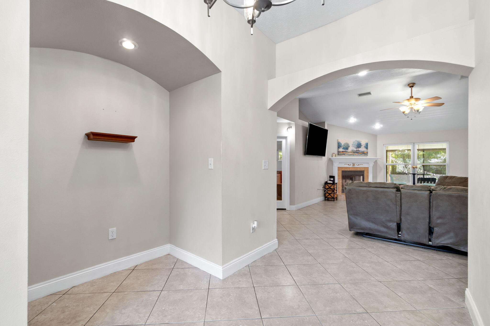 HOLLEY BY THE SEA - Residential