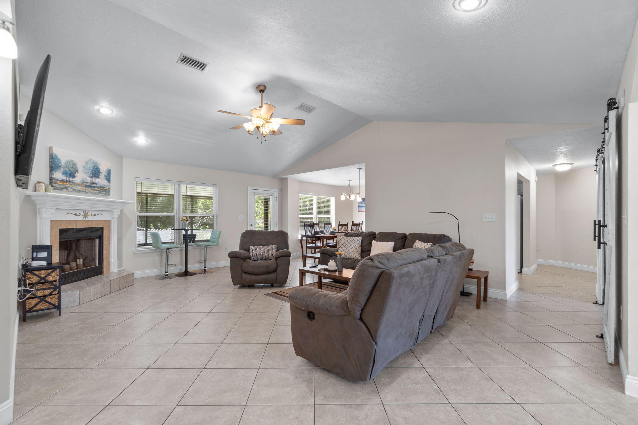 HOLLEY BY THE SEA - Residential