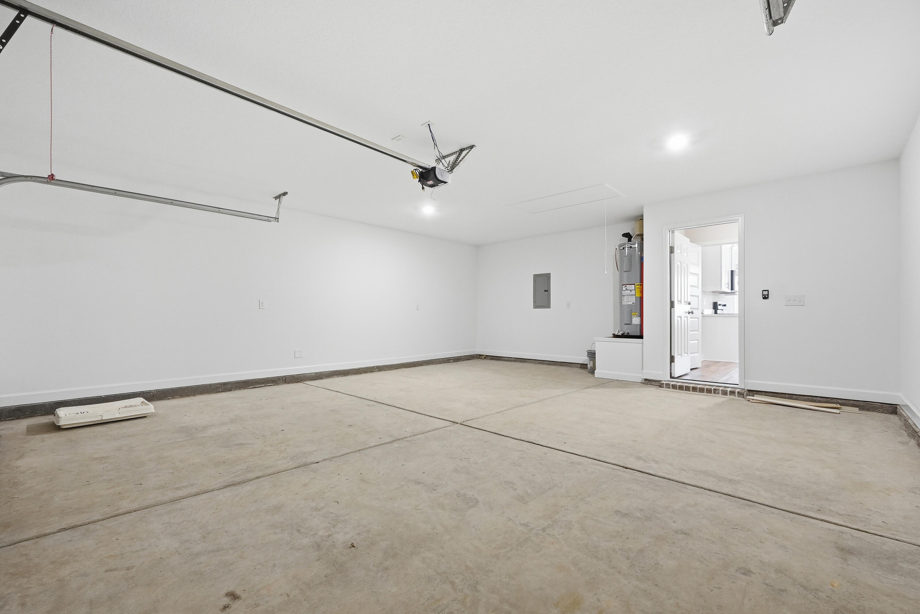 SOUTHERN DAY CHATEAU - Residential