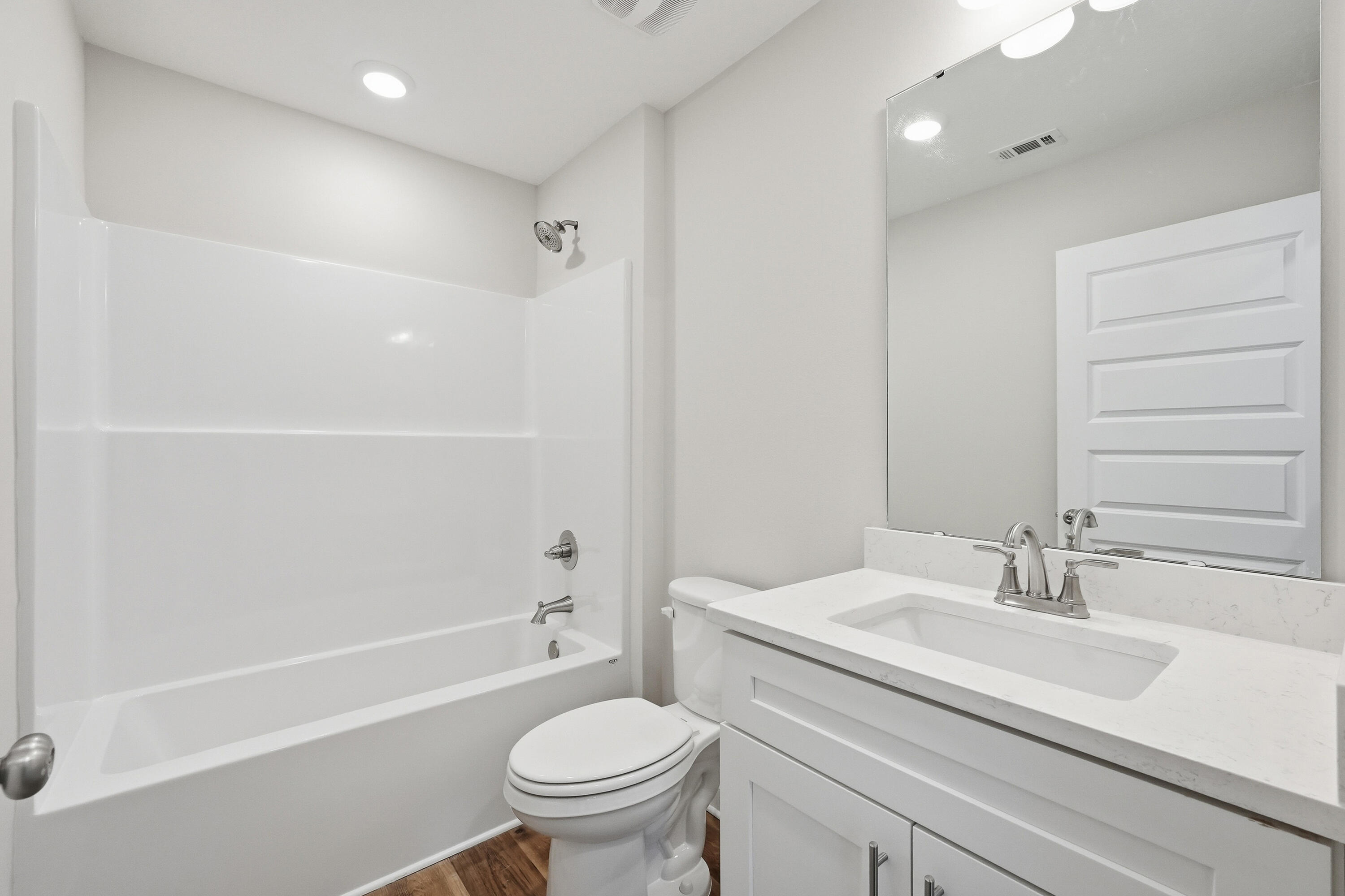 SOUTHERN DAY CHATEAU - Residential