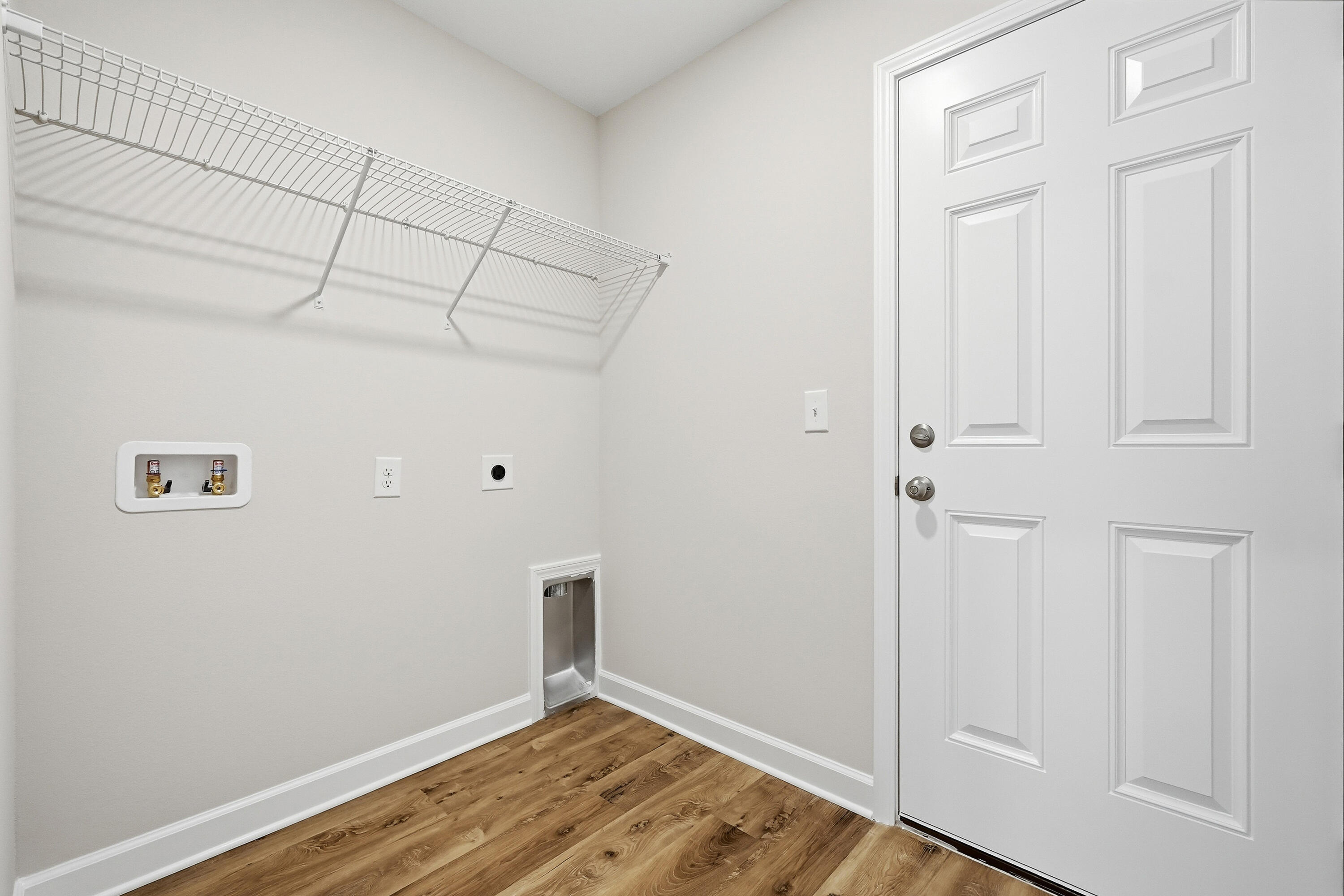 SOUTHERN DAY CHATEAU - Residential